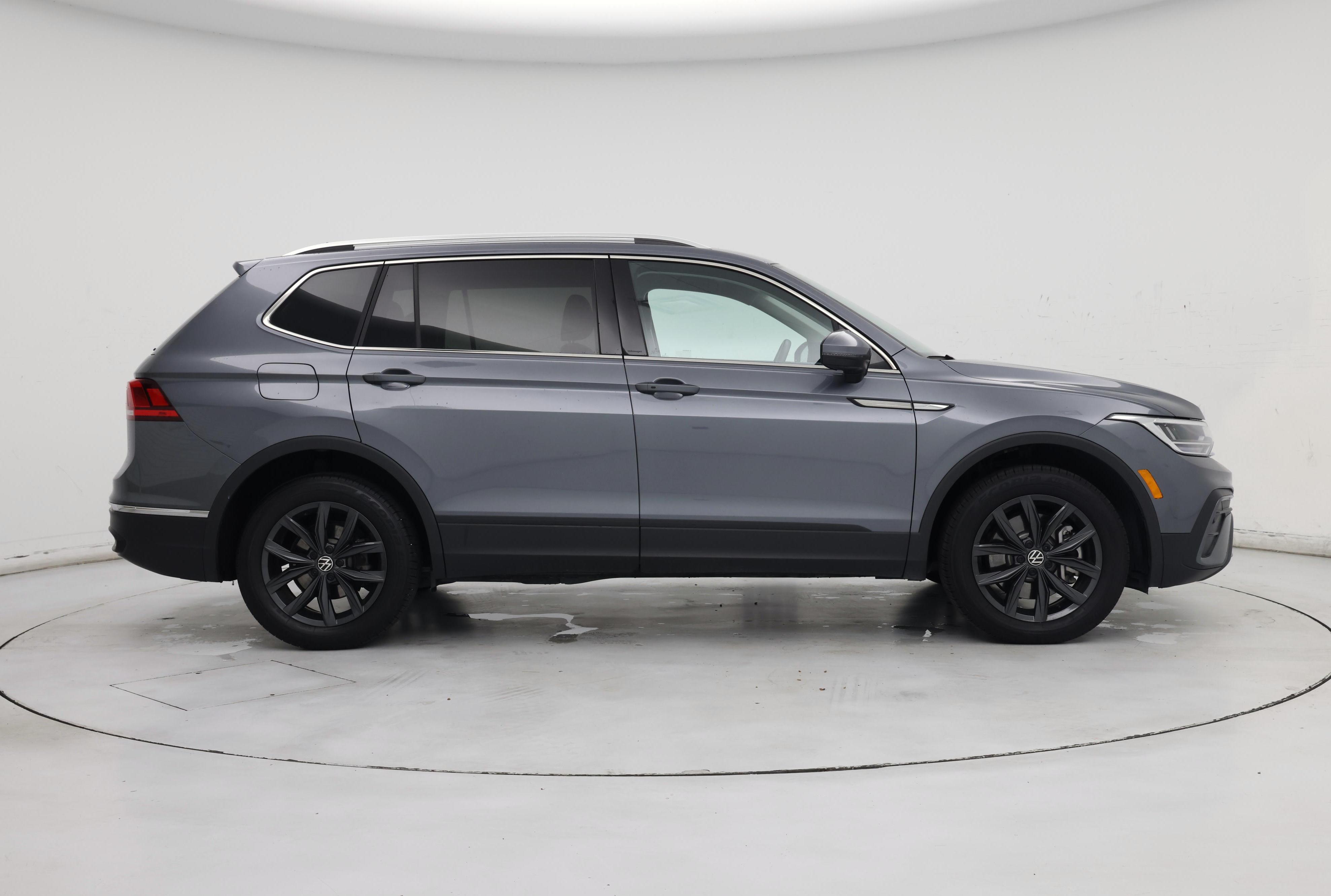 Thumbnail: 2024 Volkswagen Tiguan - 7