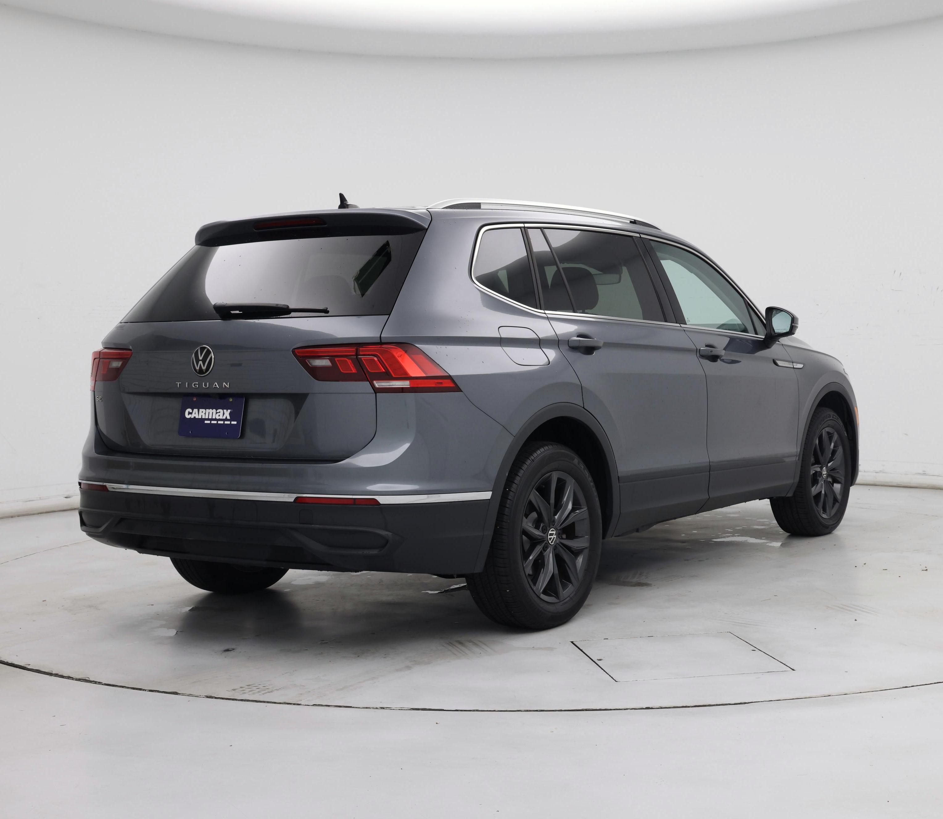 Thumbnail: 2024 Volkswagen Tiguan - 8