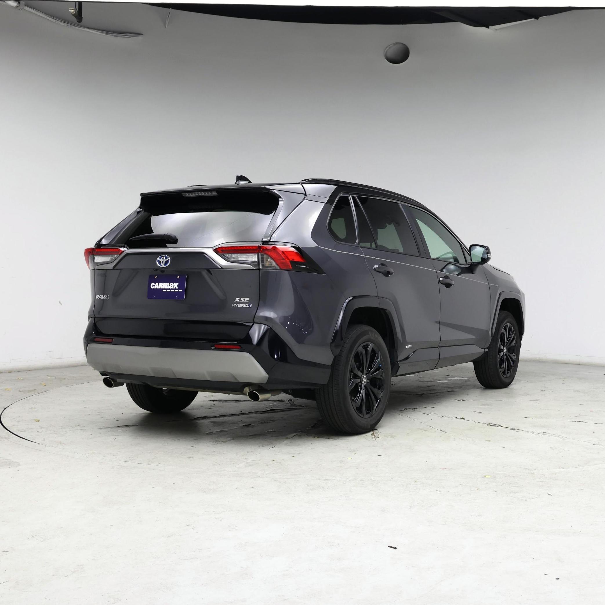 Thumbnail: 2023 Toyota RAV4 - 8