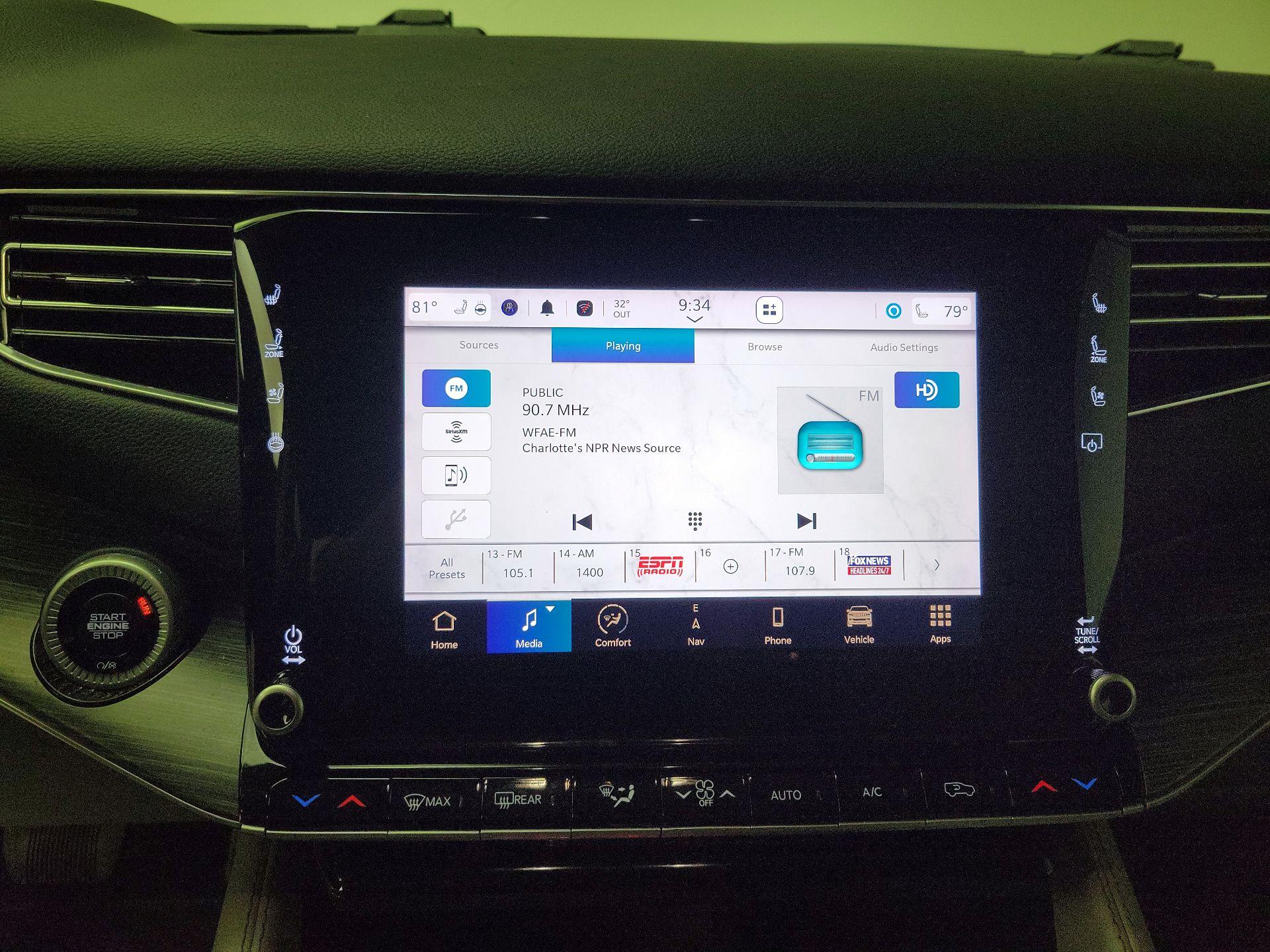 Thumbnail: 2024 Jeep Wagoneer - 16