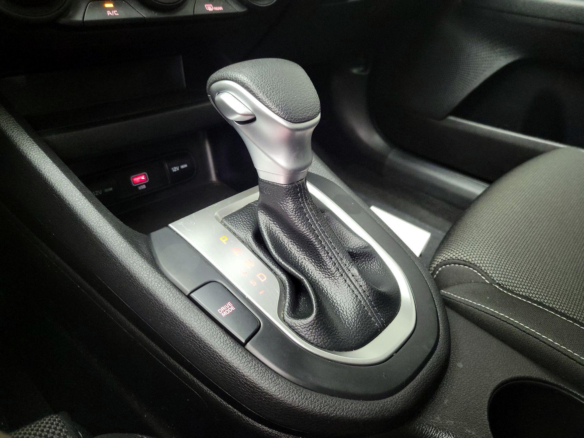 Thumbnail: 2023 Kia Forte - 17