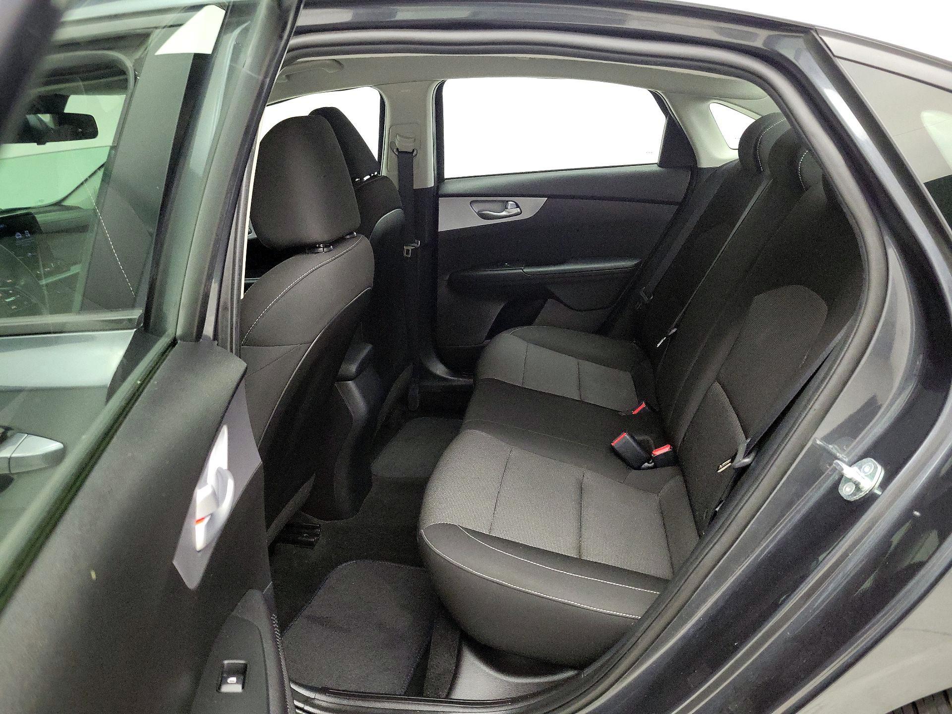 Thumbnail: 2023 Kia Forte - 19