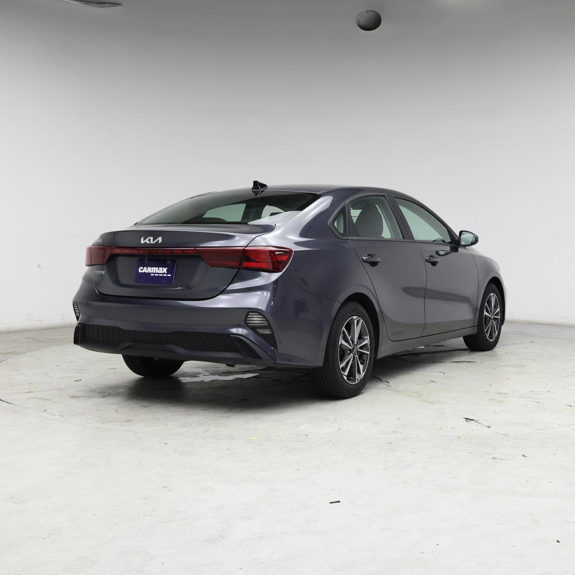 Thumbnail: 2023 Kia Forte - 8