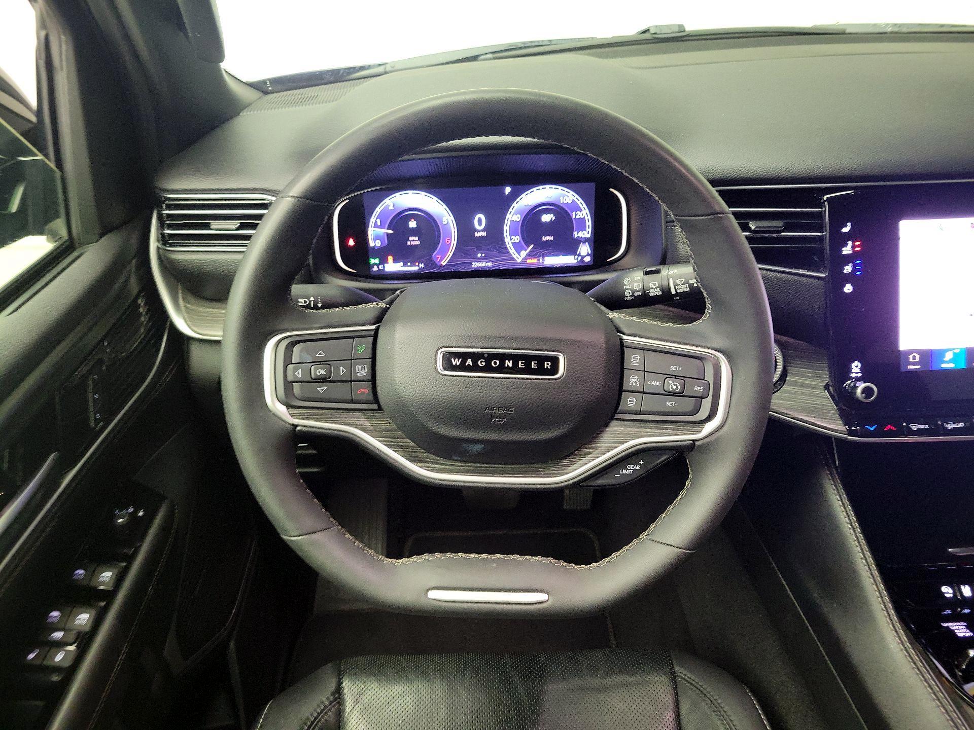 Thumbnail: 2024 Jeep Wagoneer - 10