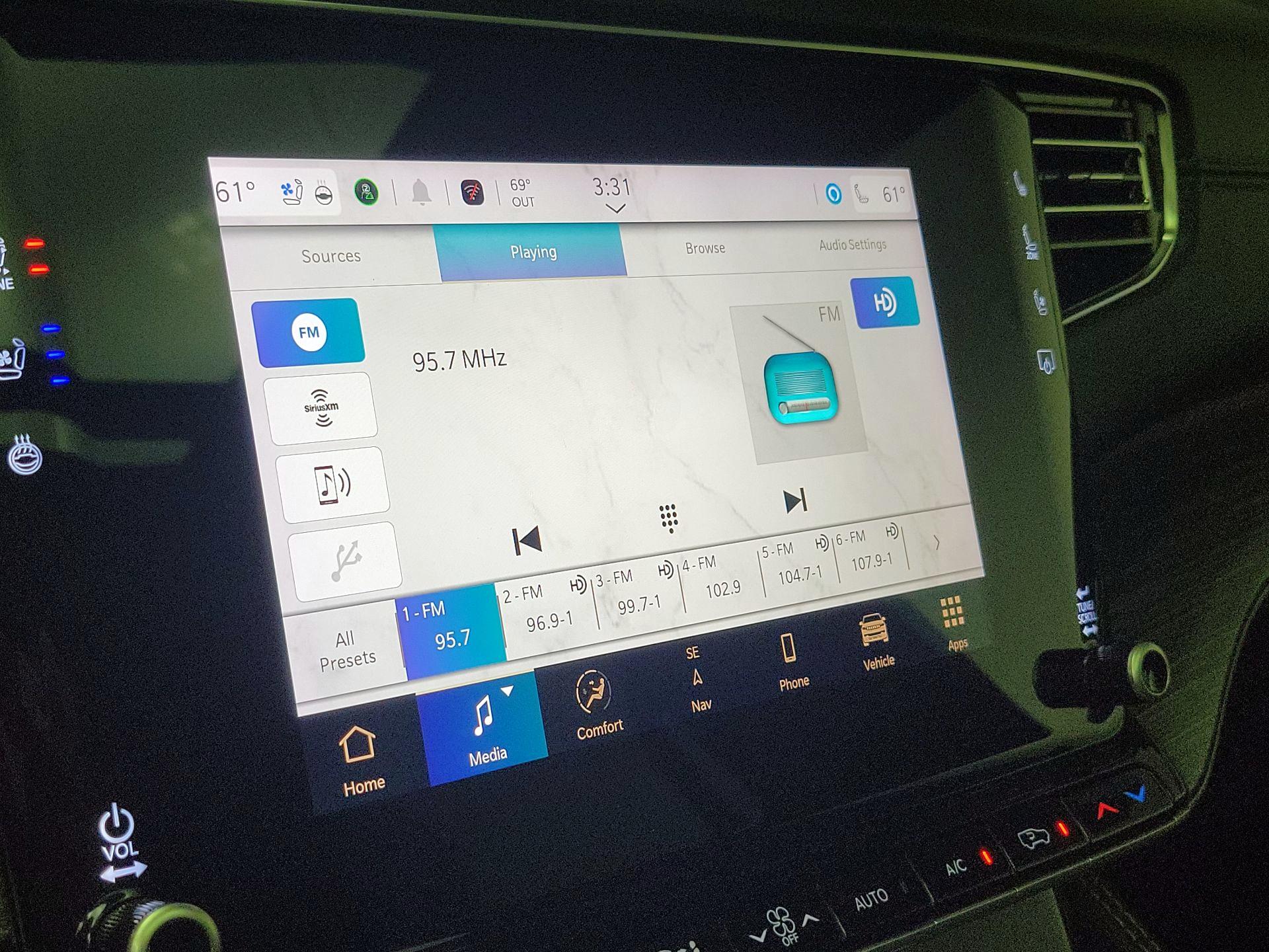 Thumbnail: 2024 Jeep Wagoneer - 15