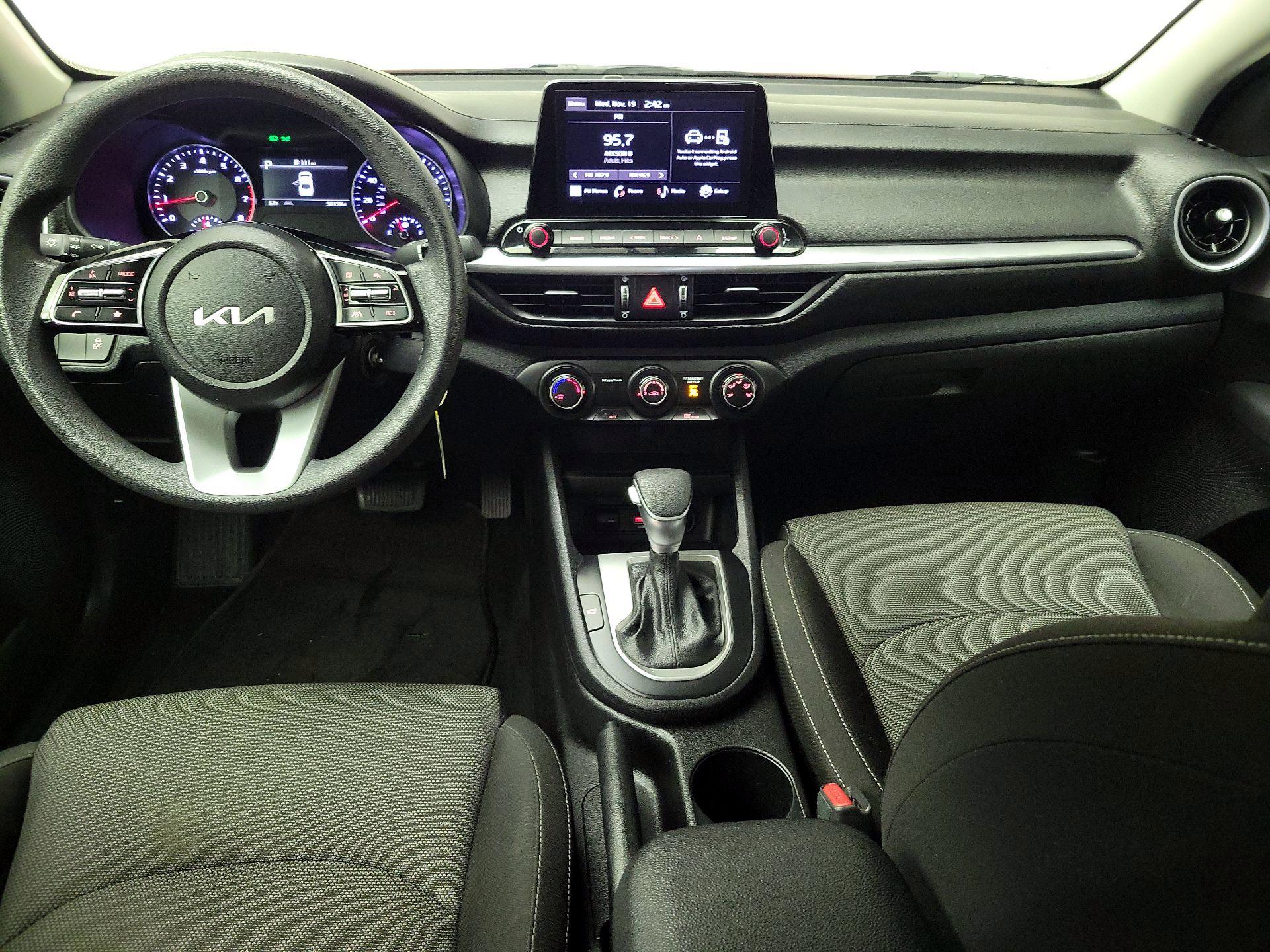 Thumbnail: 2023 Kia Forte - 9