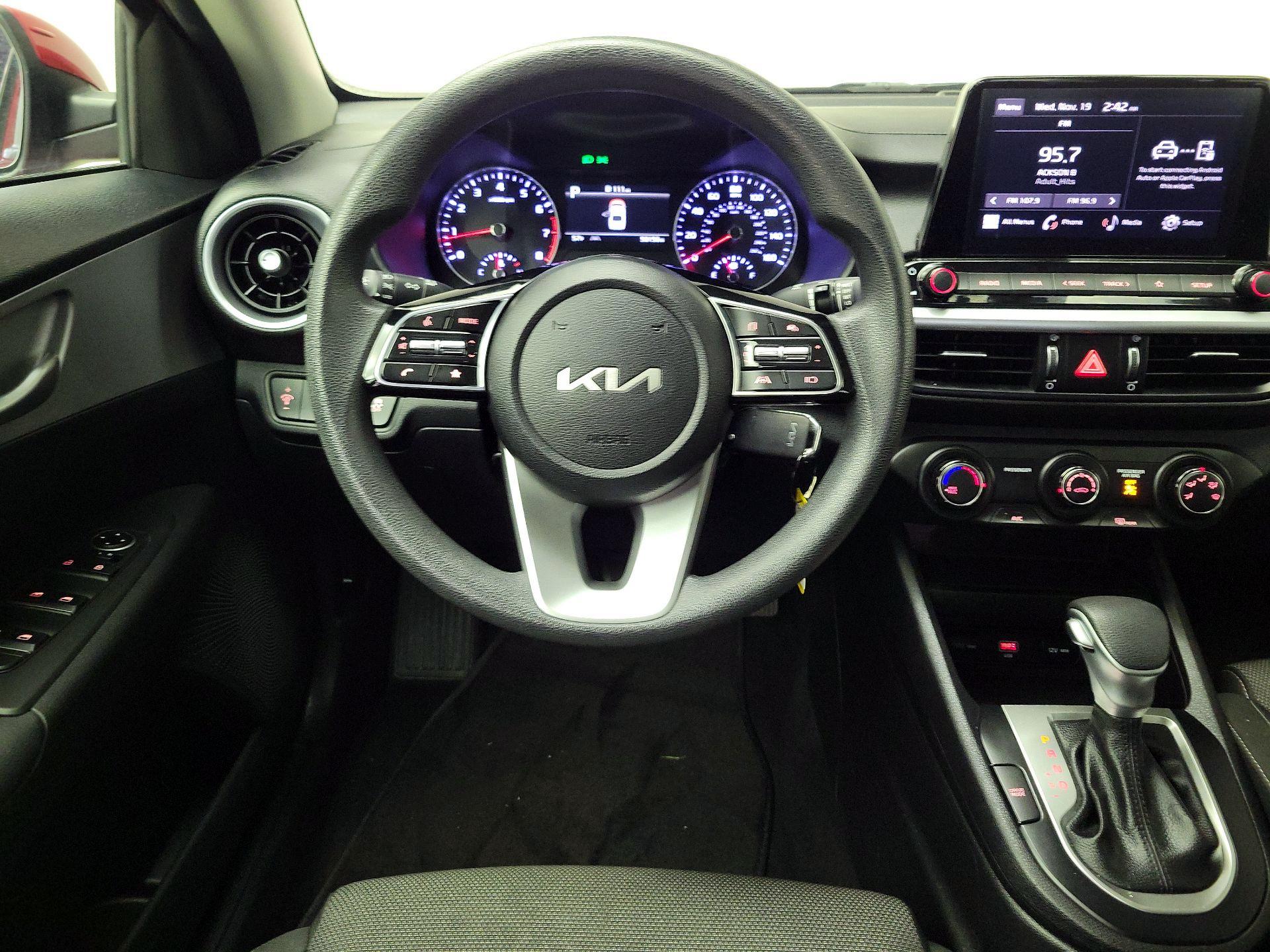 Thumbnail: 2023 Kia Forte - 10