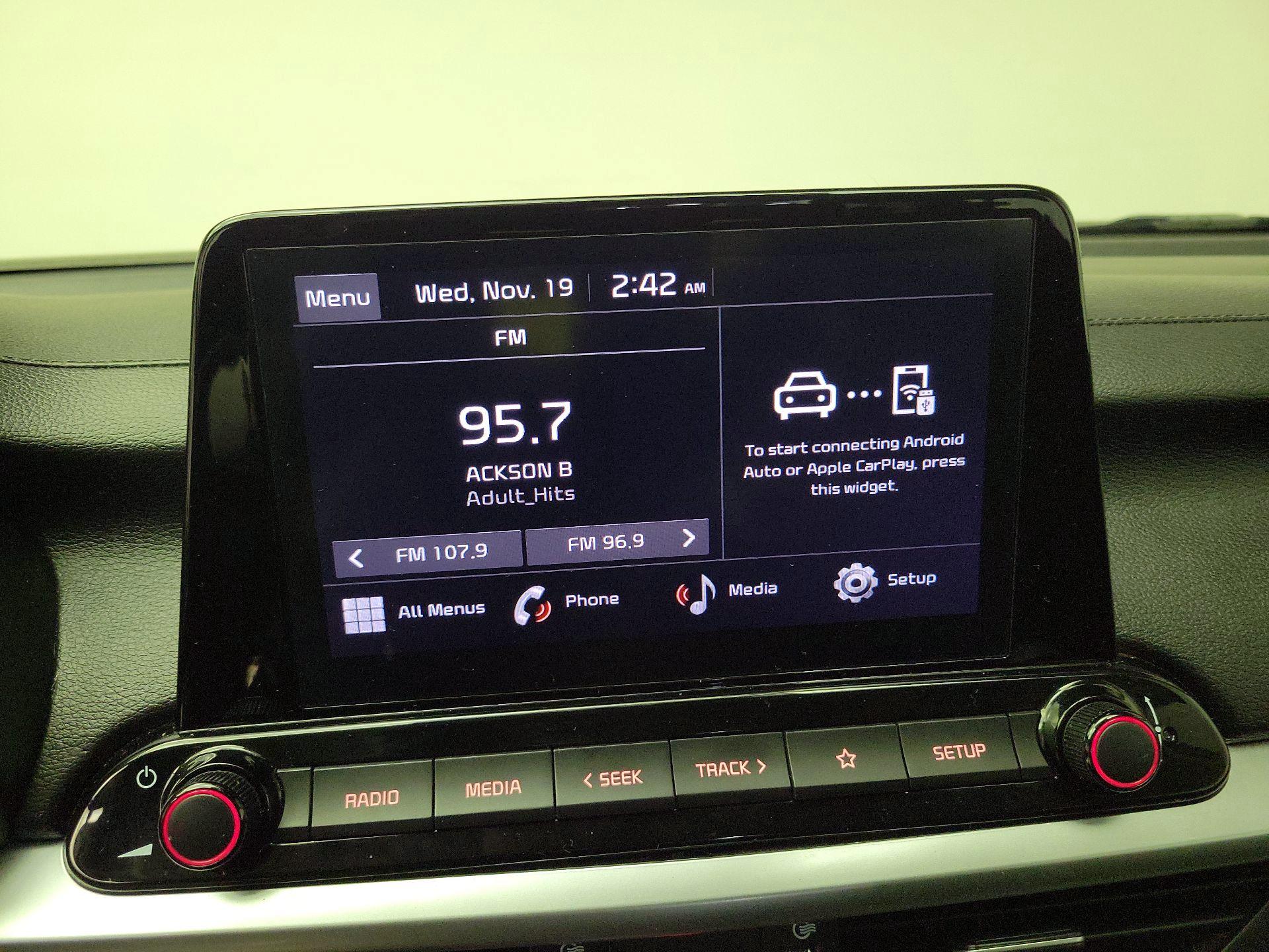 Thumbnail: 2023 Kia Forte - 15