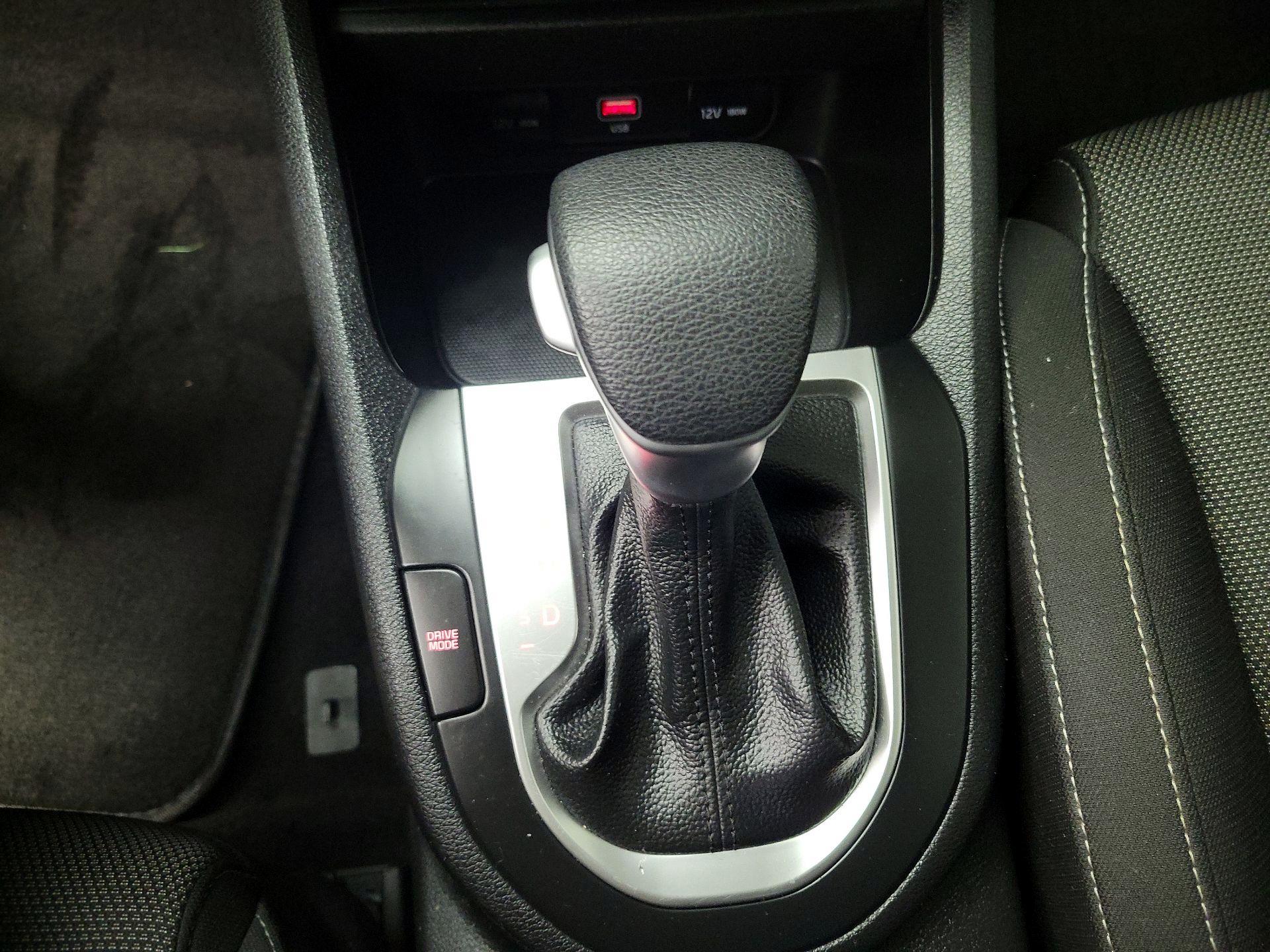 Thumbnail: 2023 Kia Forte - 17