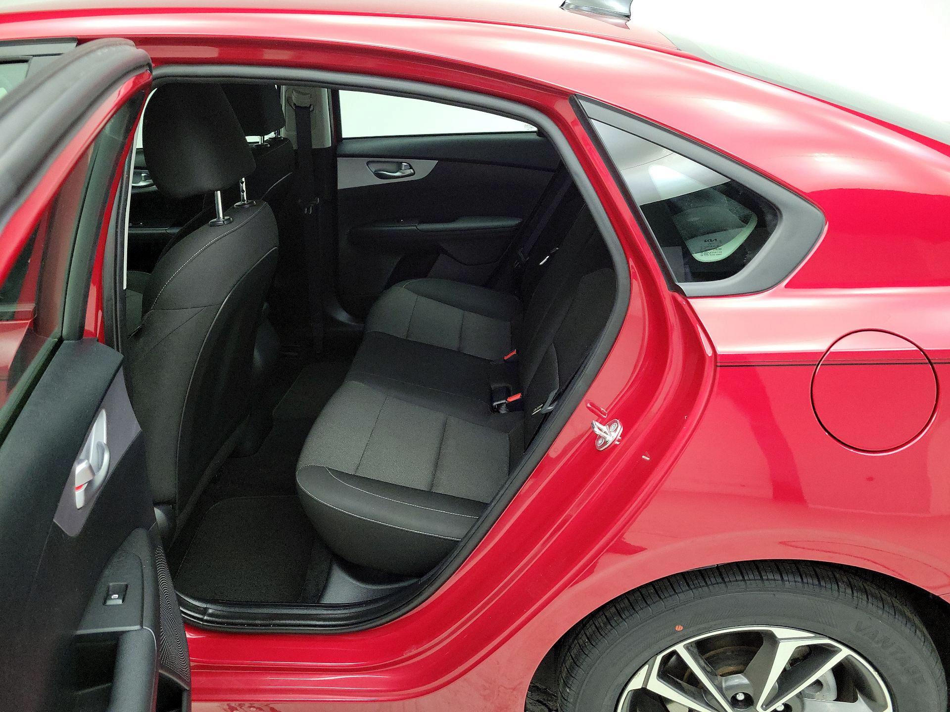 Thumbnail: 2023 Kia Forte - 19