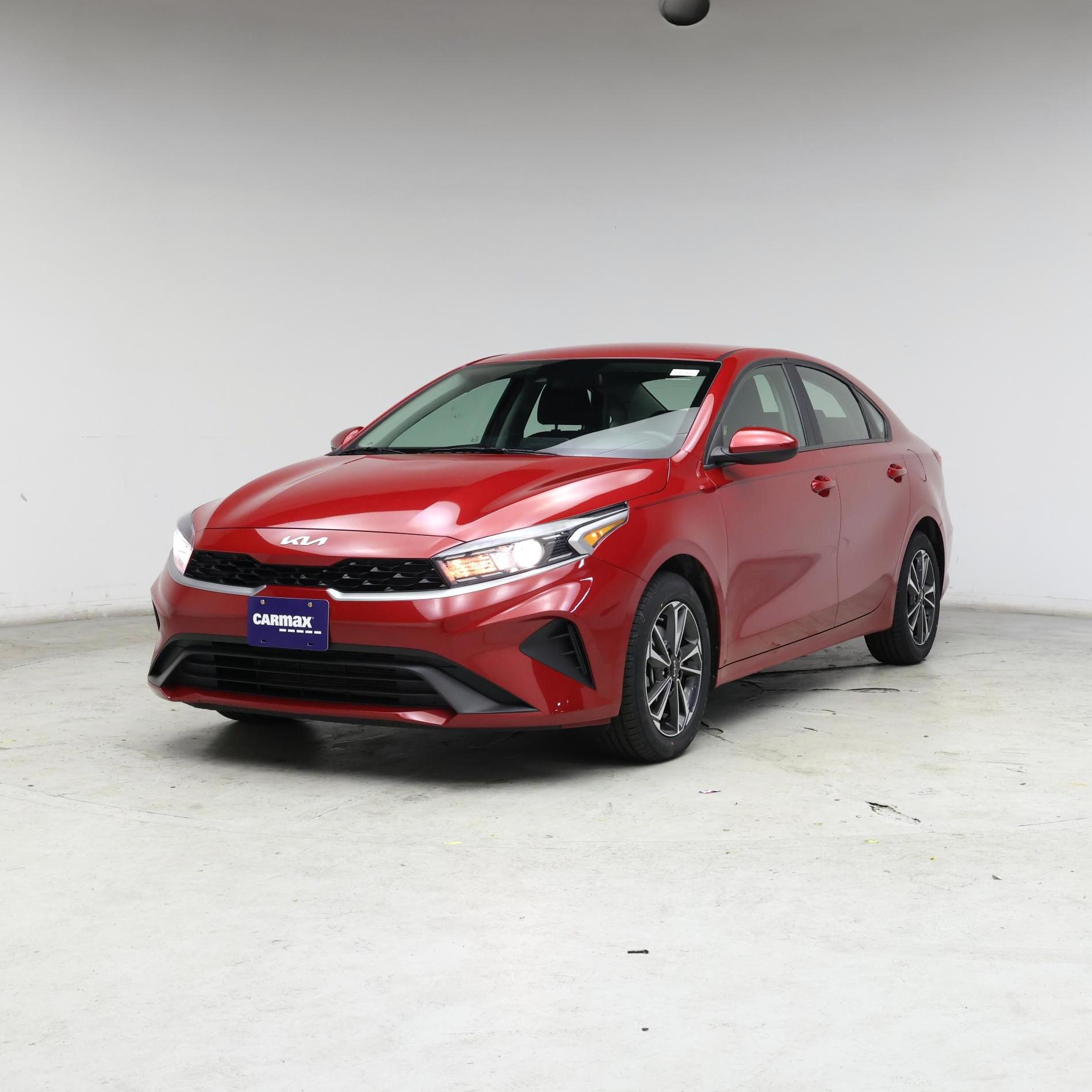 Thumbnail: 2023 Kia Forte - 4