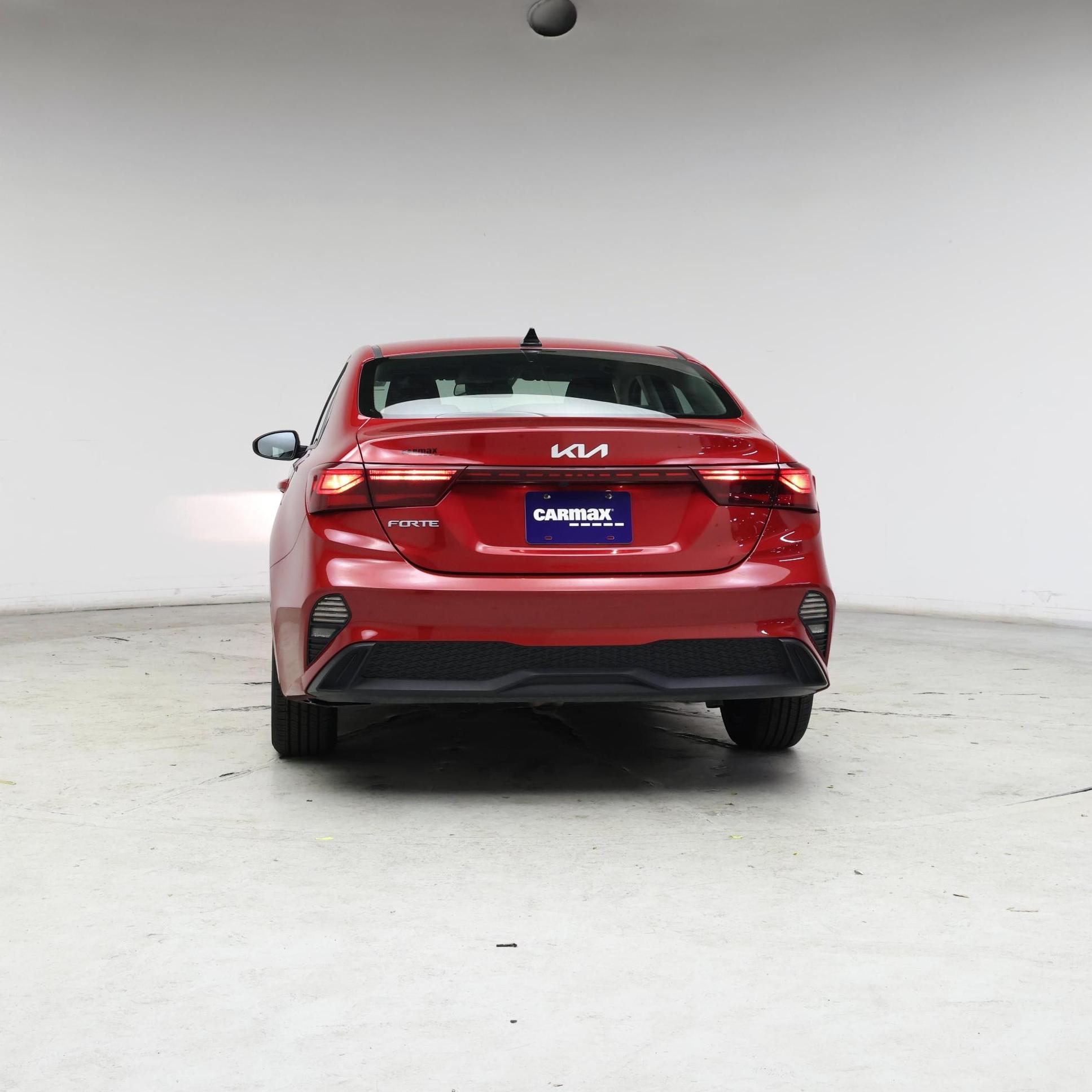 Thumbnail: 2023 Kia Forte - 6