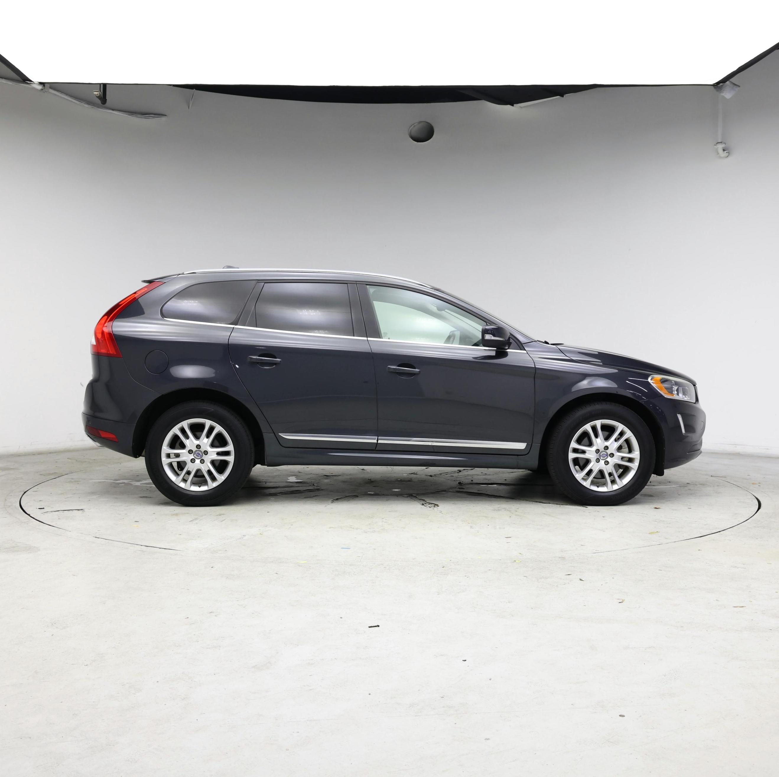 Thumbnail: 2016 Volvo XC60 - 7