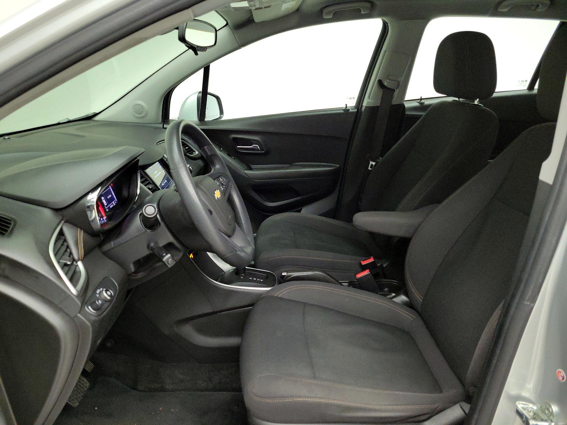 Thumbnail: 2018 Chevrolet Trax - 11