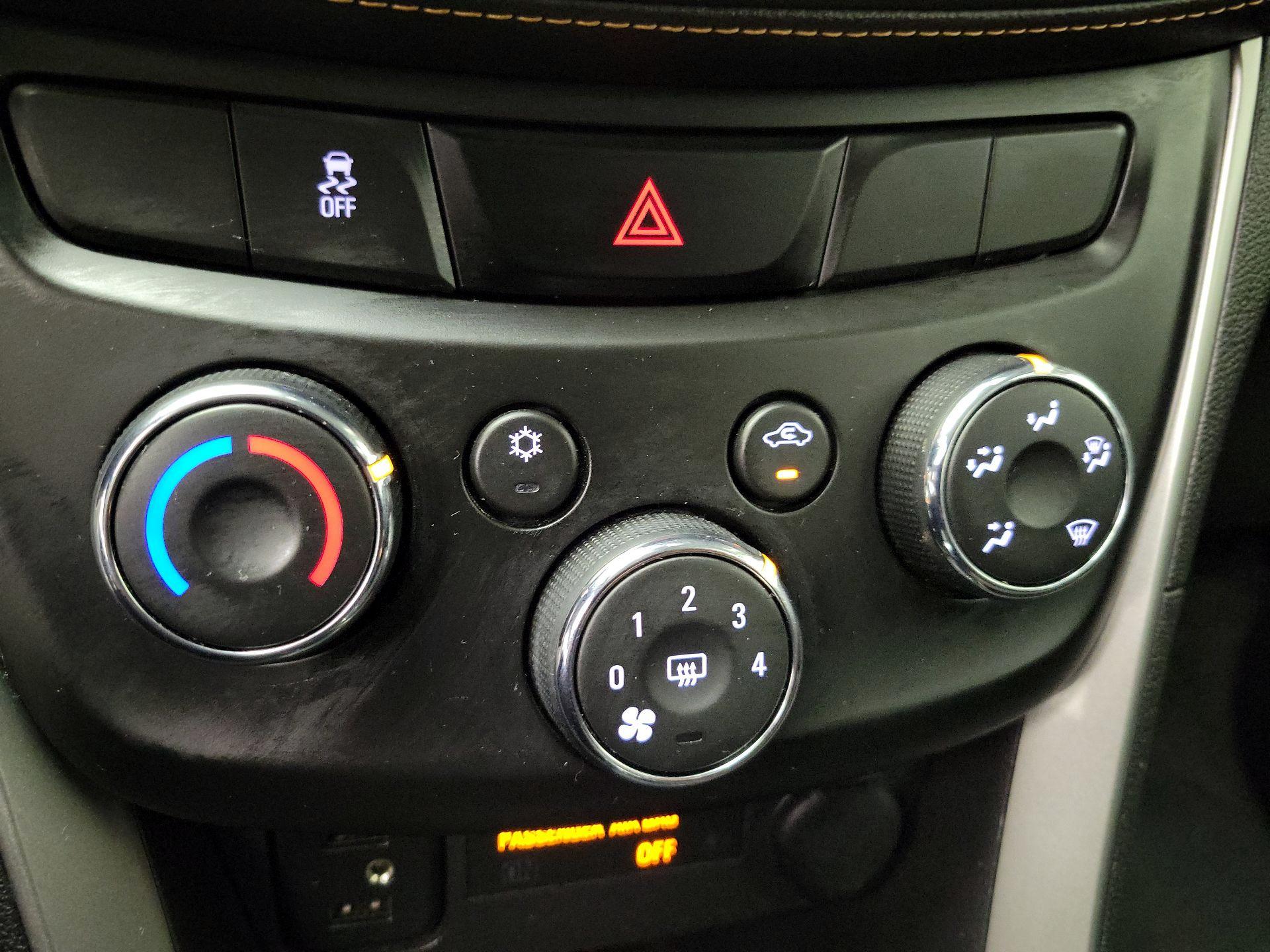 Thumbnail: 2018 Chevrolet Trax - 16