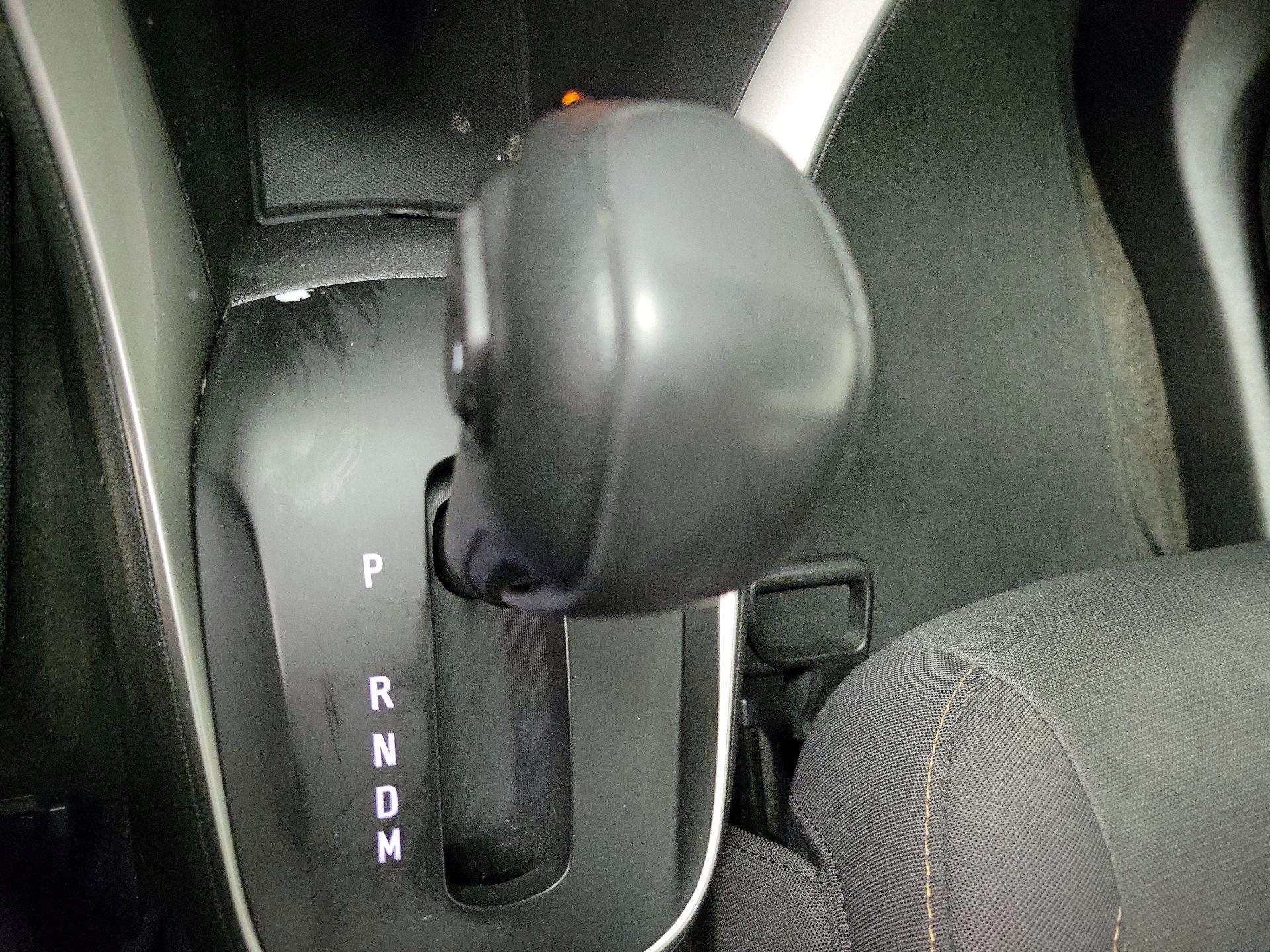 Thumbnail: 2018 Chevrolet Trax - 17