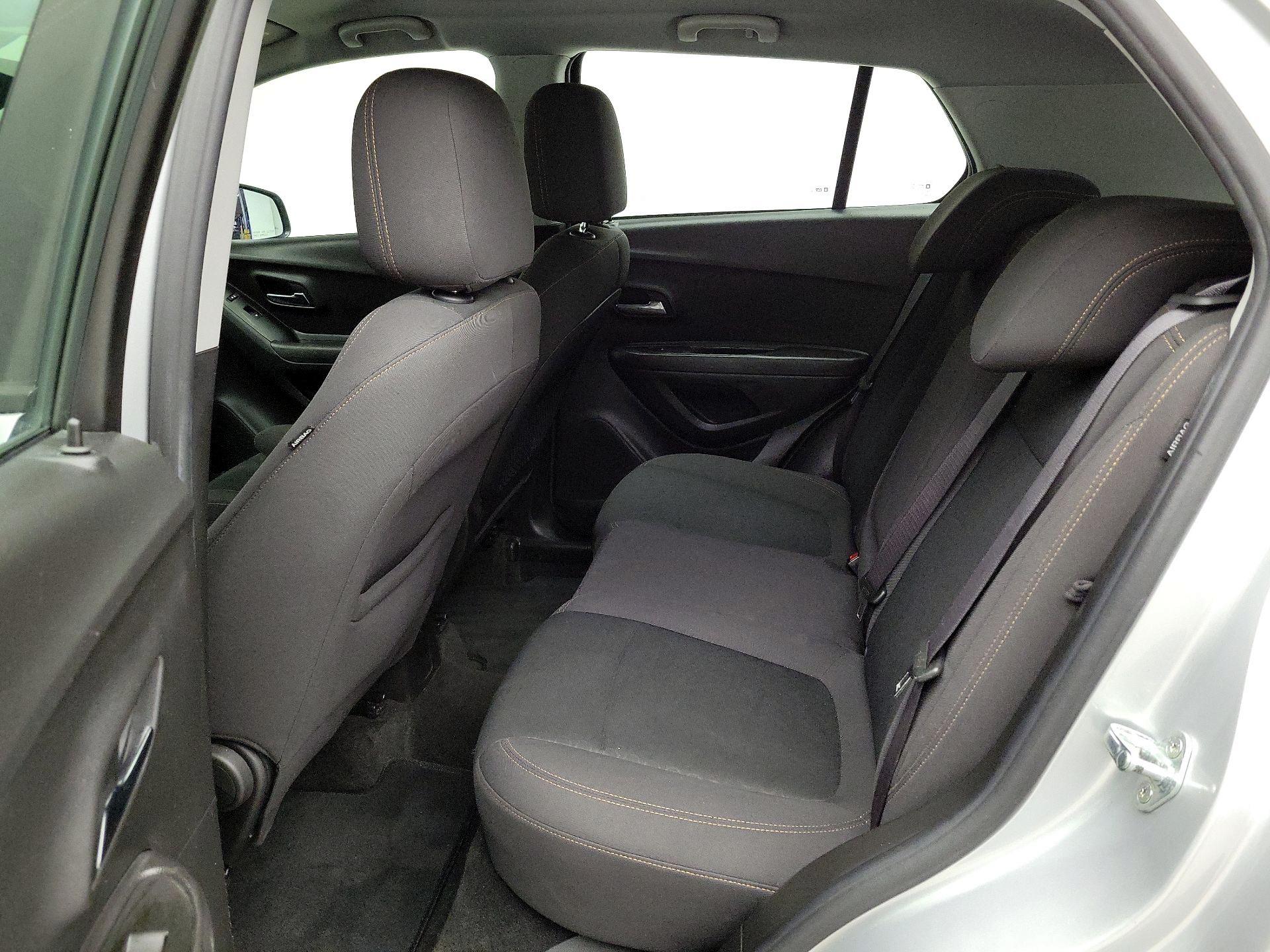 Thumbnail: 2018 Chevrolet Trax - 19