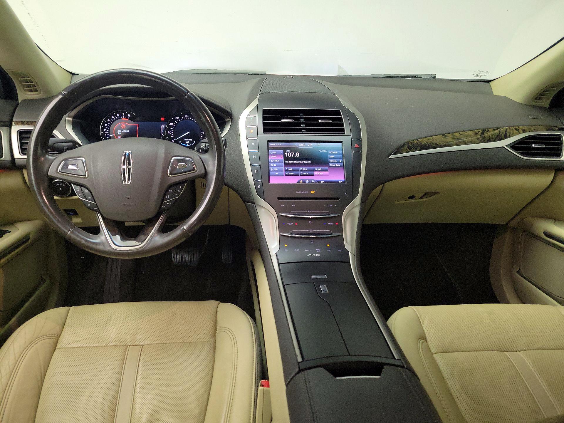 Thumbnail: 2015 Lincoln MKZ - 9