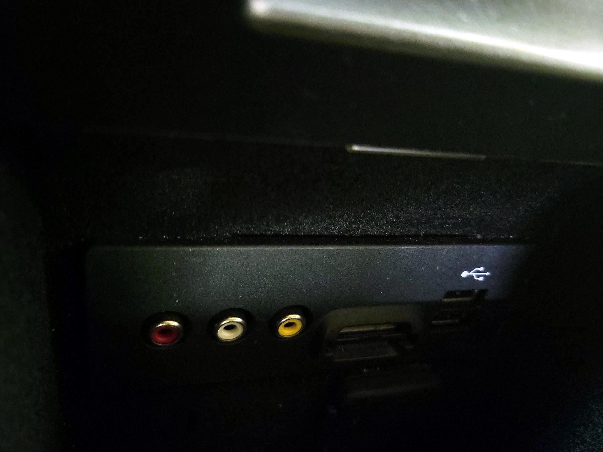 Thumbnail: 2015 Lincoln MKZ - 18