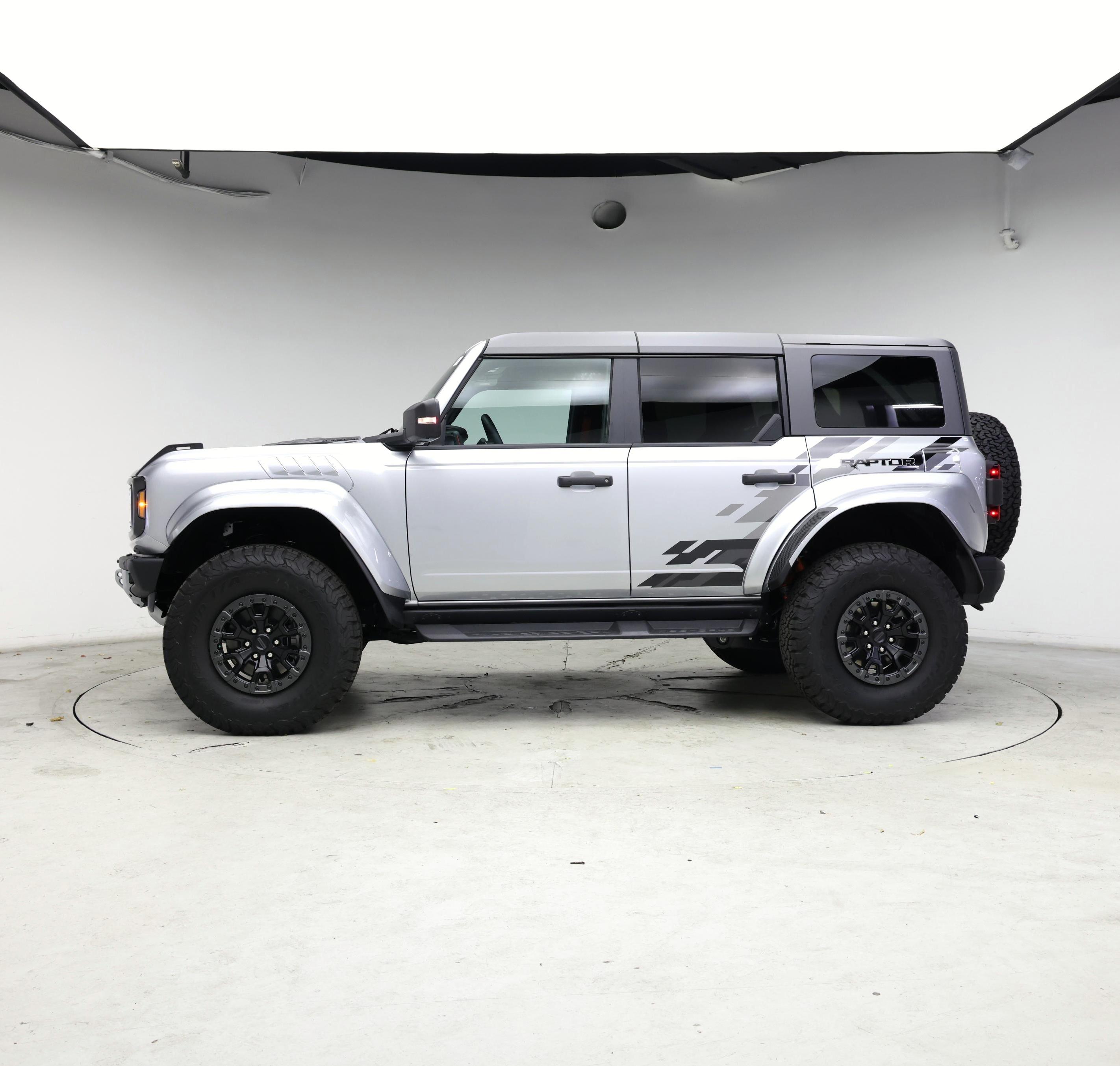 Thumbnail: 2024 Ford Bronco - 3