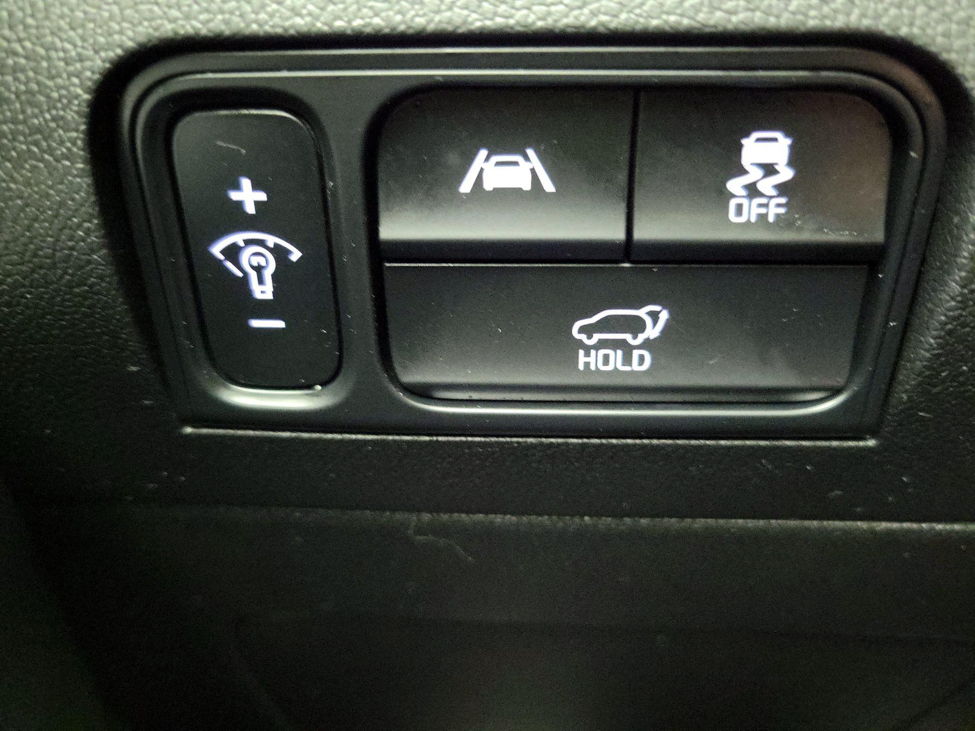 Thumbnail: 2022 Kia Sorento - 13