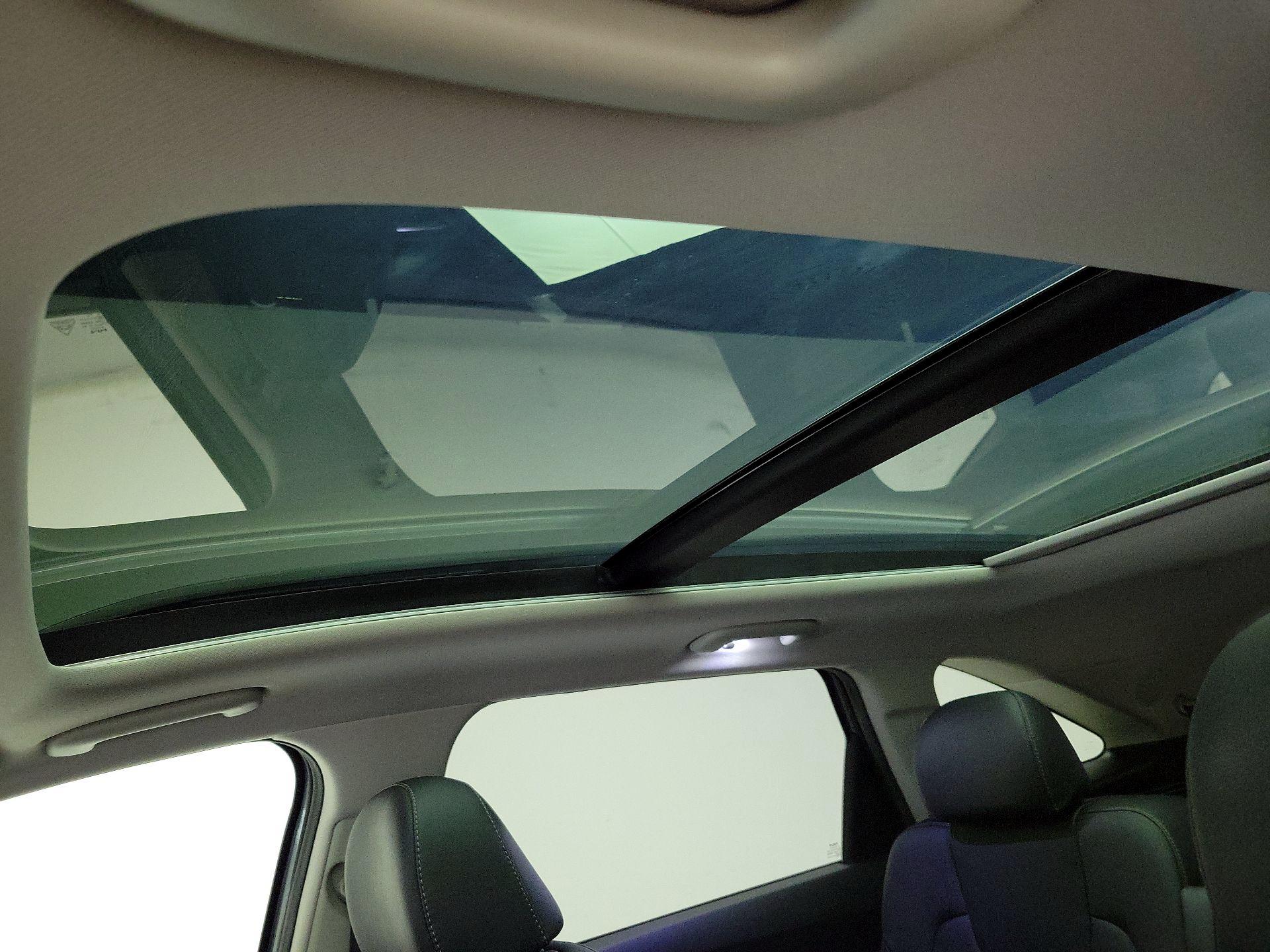 Thumbnail: 2022 Kia Sorento - 20