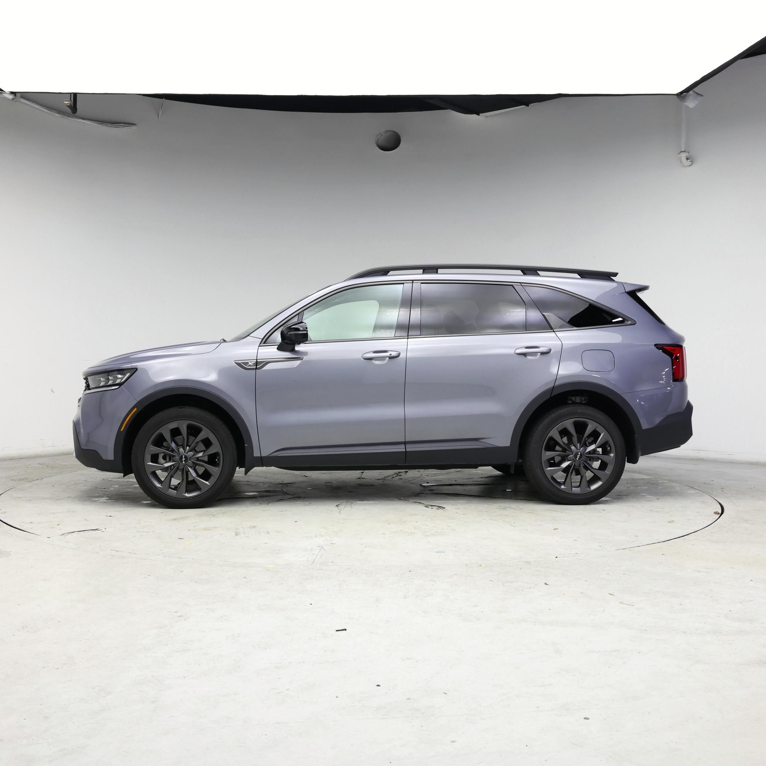 Thumbnail: 2022 Kia Sorento - 3