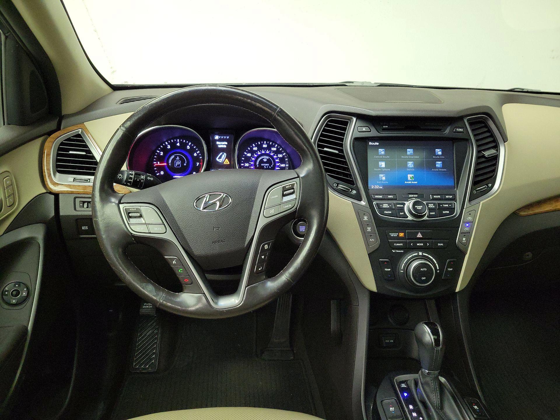 Thumbnail: 2016 Hyundai Santa Fe - 10