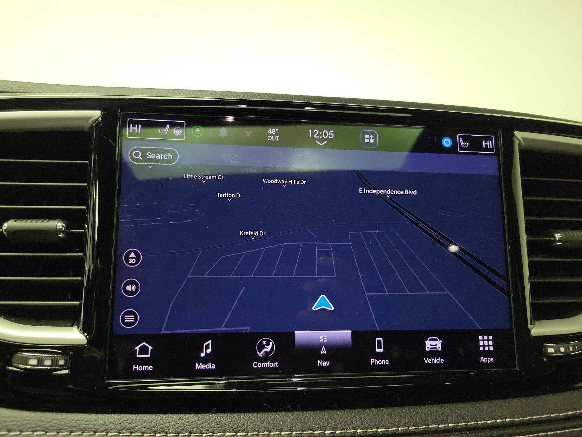 Thumbnail: 2021 Chrysler Pacifica - 14