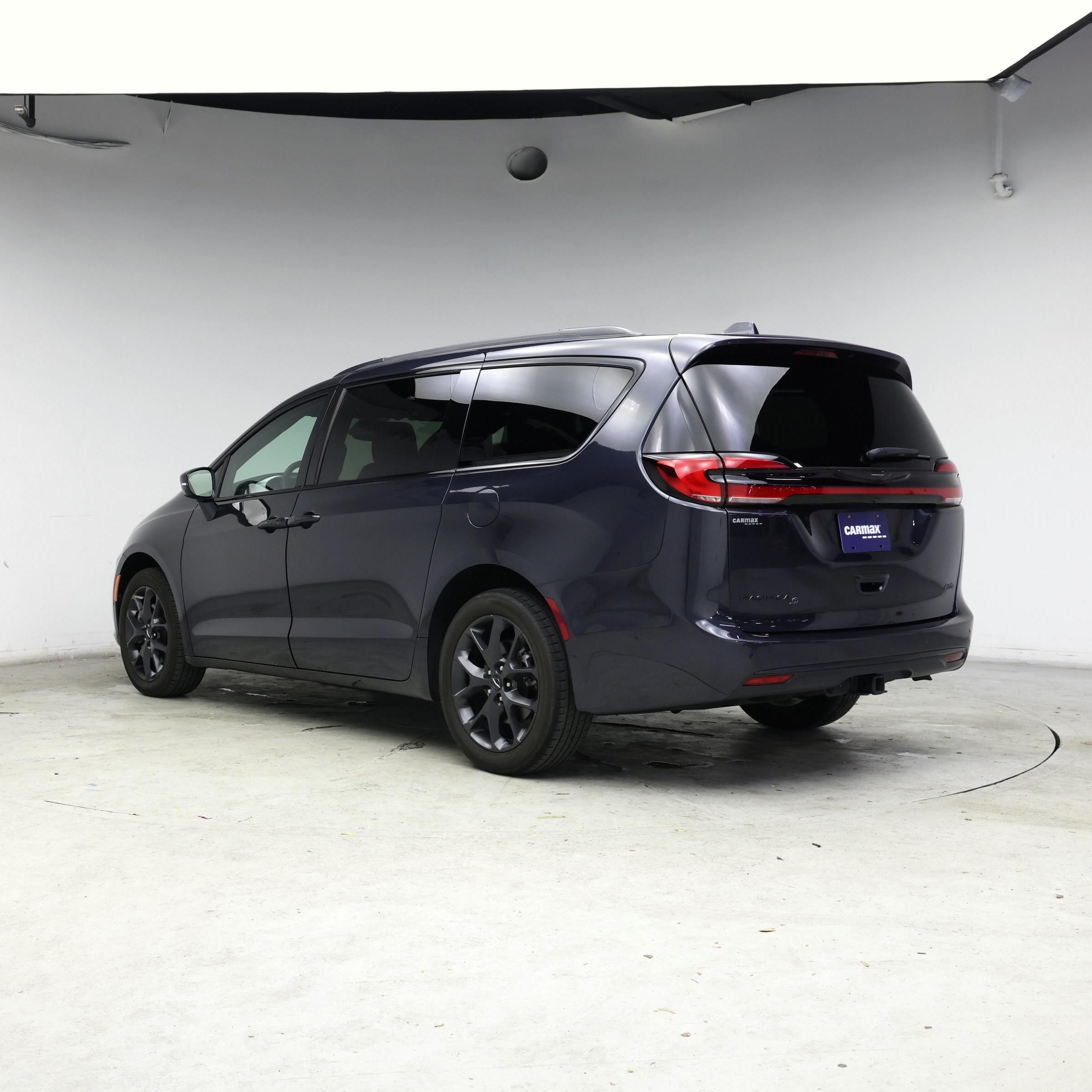 Thumbnail: 2021 Chrysler Pacifica - 2