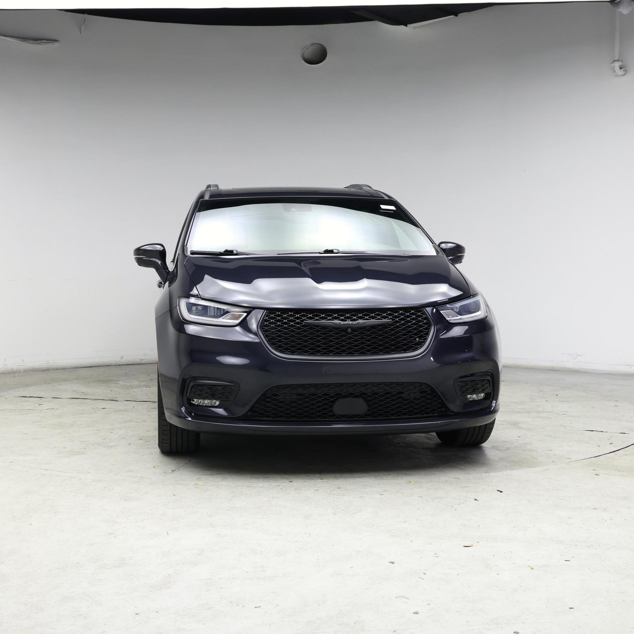 Thumbnail: 2021 Chrysler Pacifica - 5