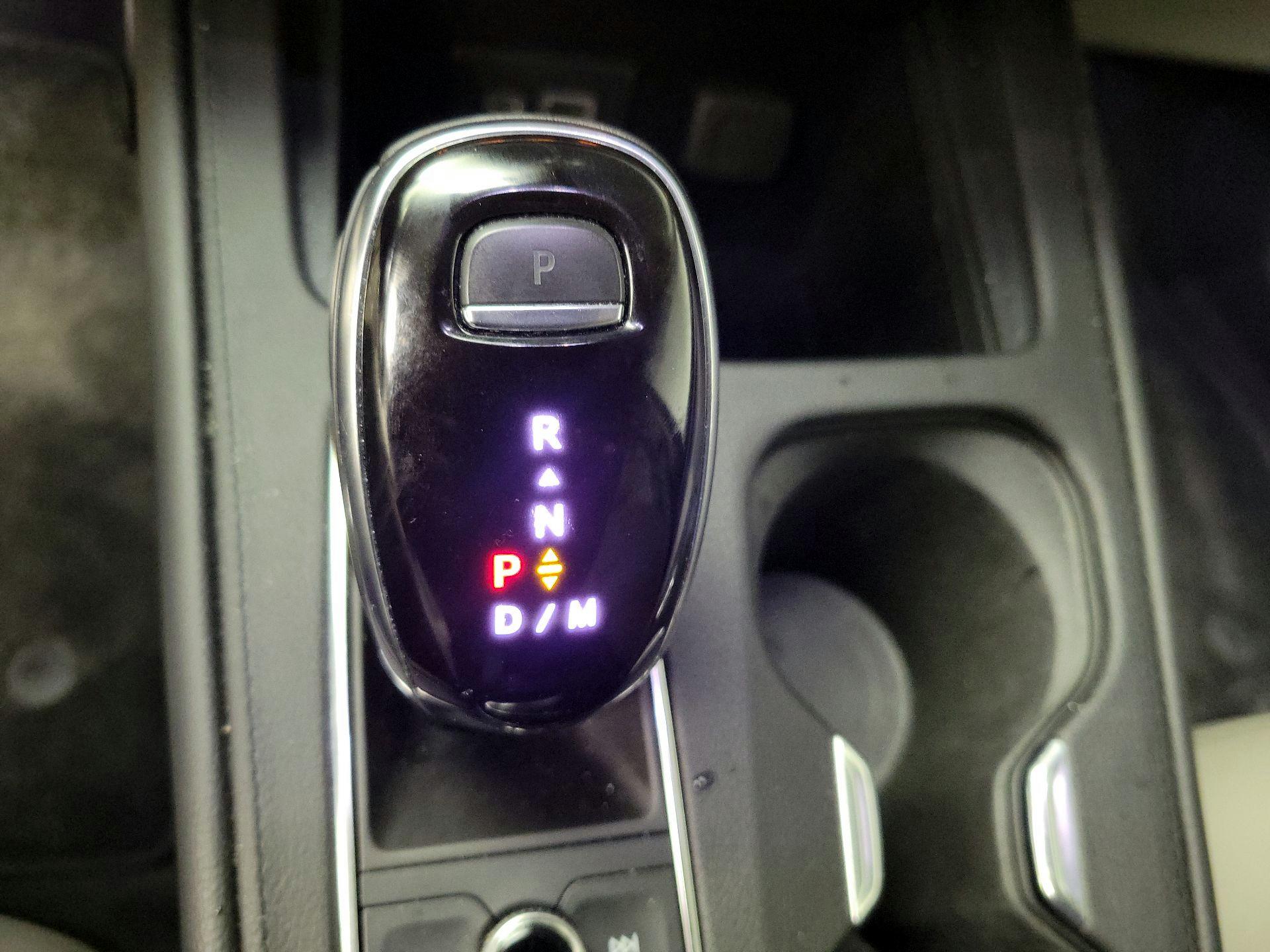 Thumbnail: 2020 Cadillac XT4 - 17