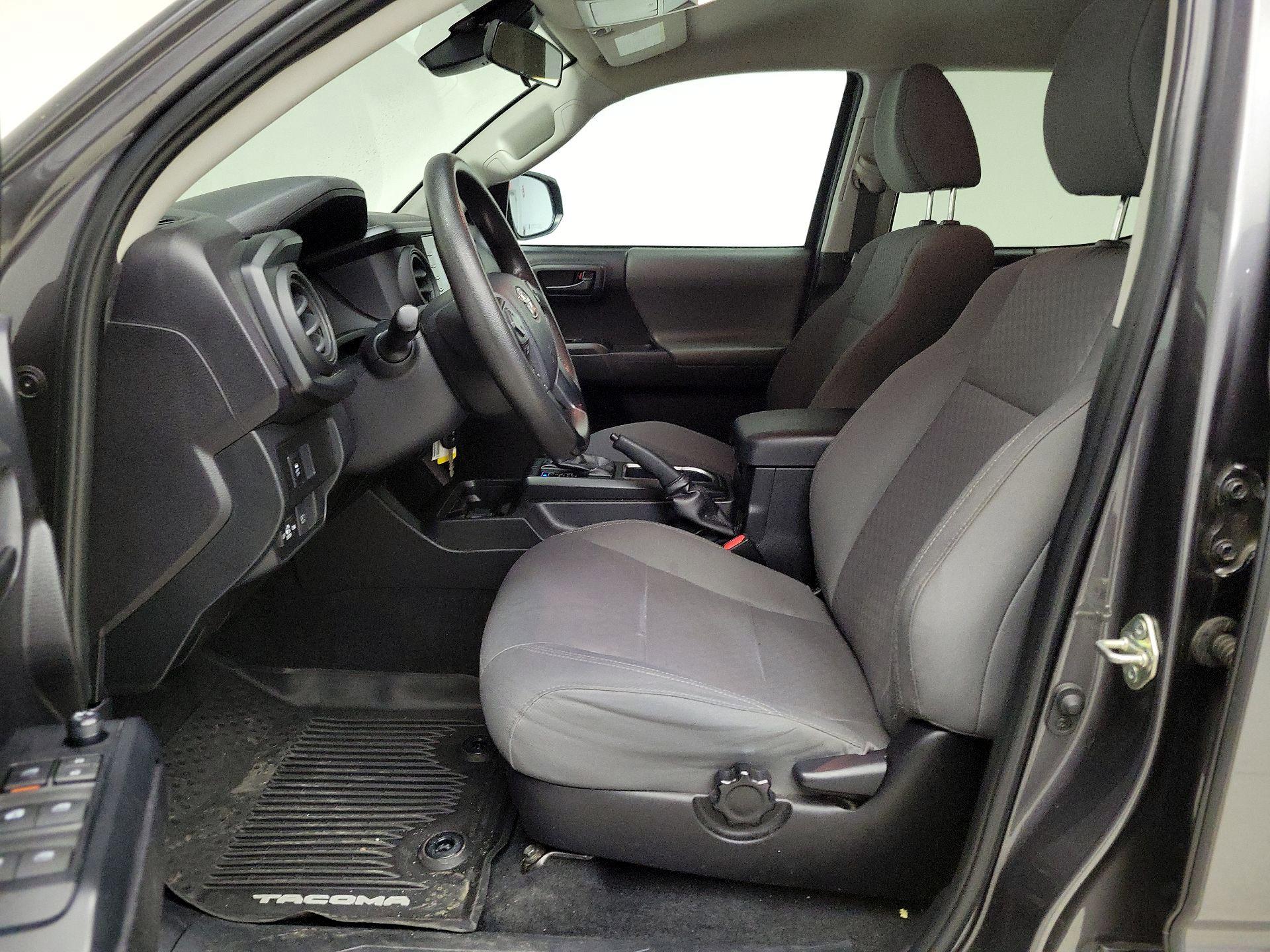 Thumbnail: 2020 Toyota Tacoma - 11