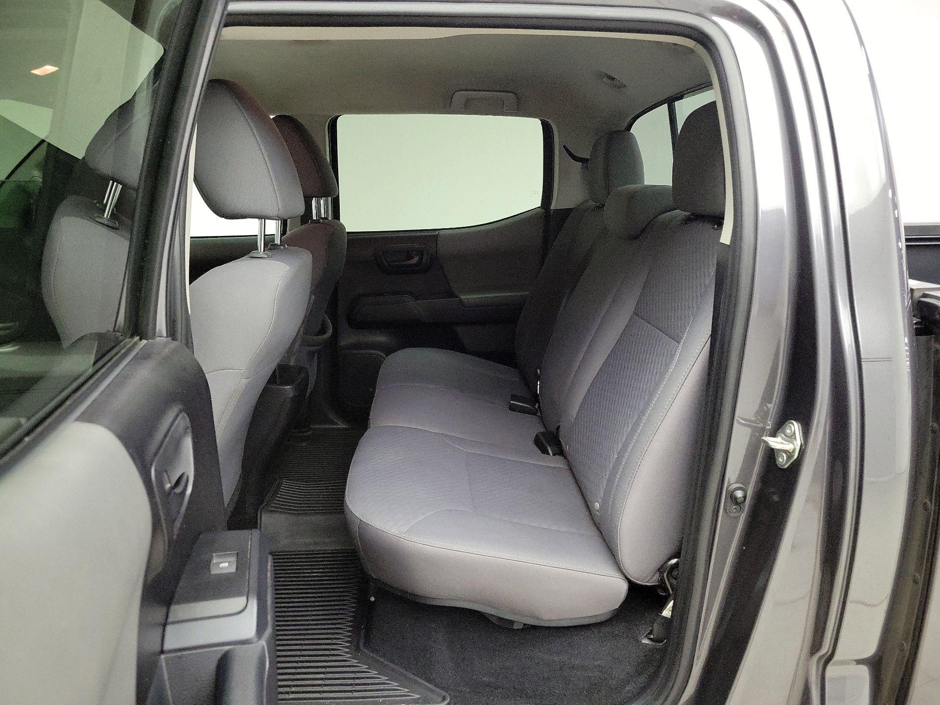 Thumbnail: 2020 Toyota Tacoma - 19