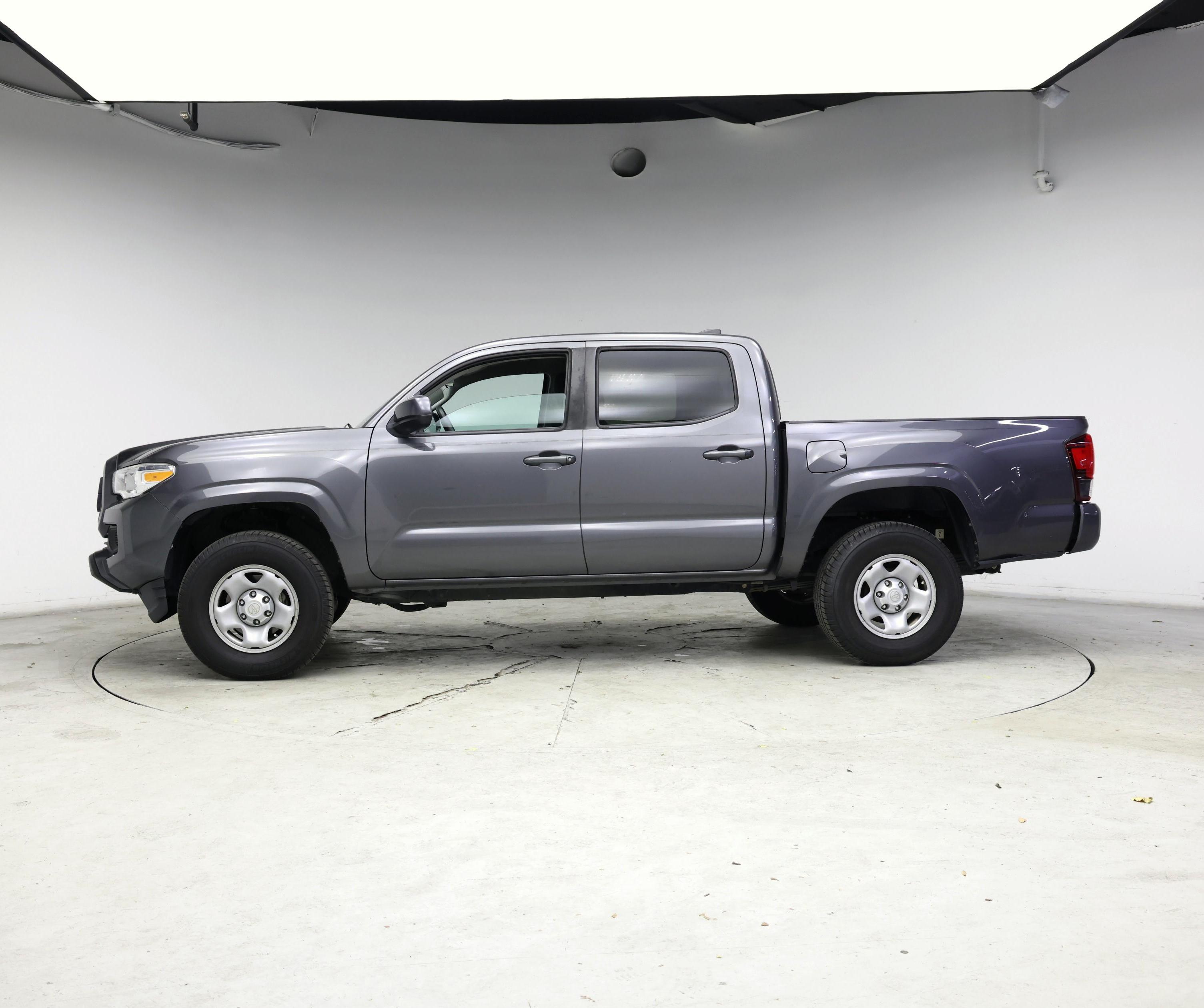 Thumbnail: 2020 Toyota Tacoma - 3