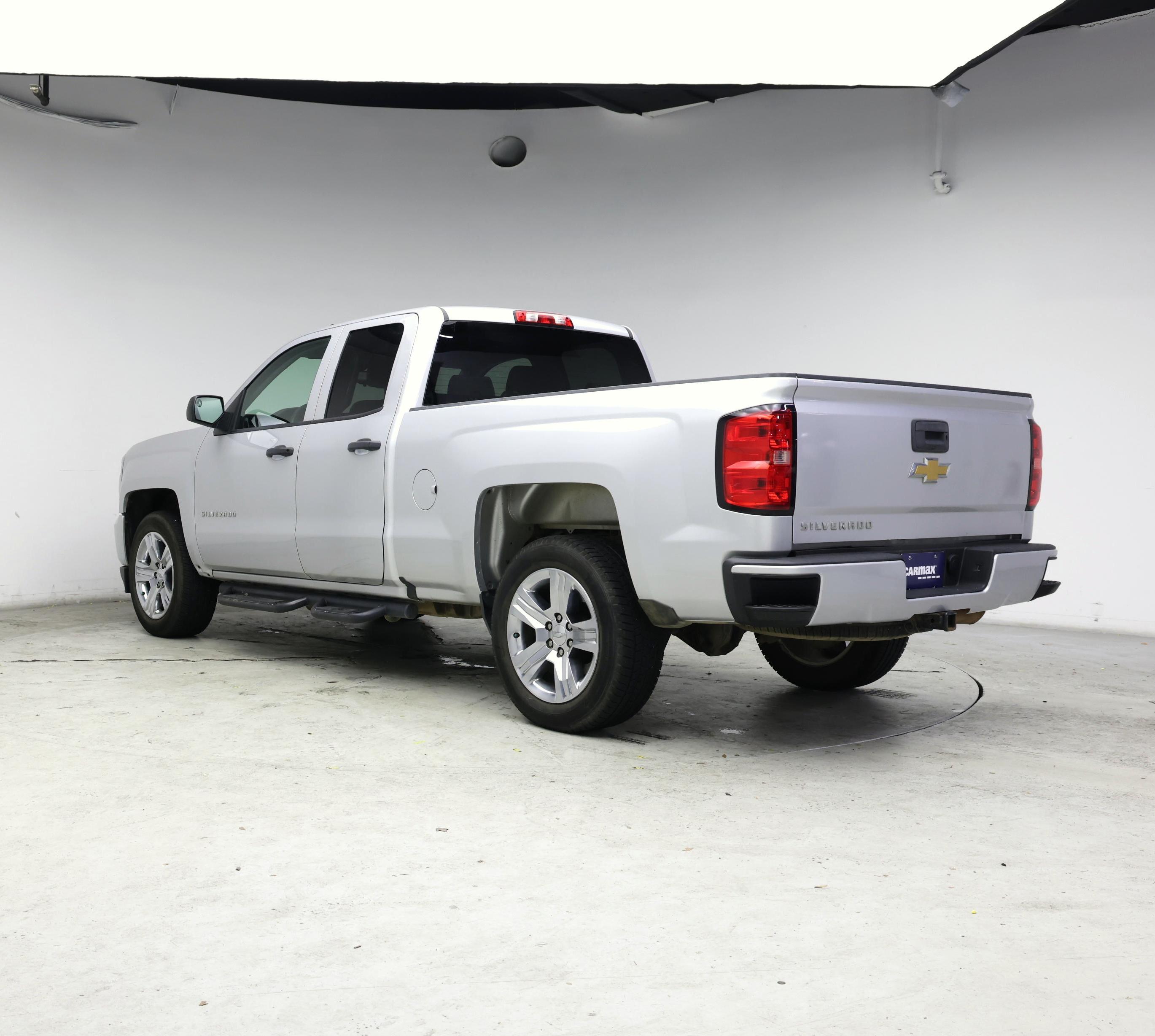 Thumbnail: 2017 Chevrolet Silverado 1500 - 2