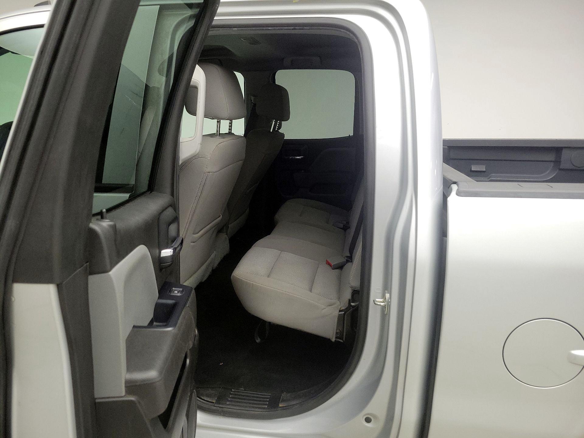 Thumbnail: 2017 Chevrolet Silverado 1500 - 19