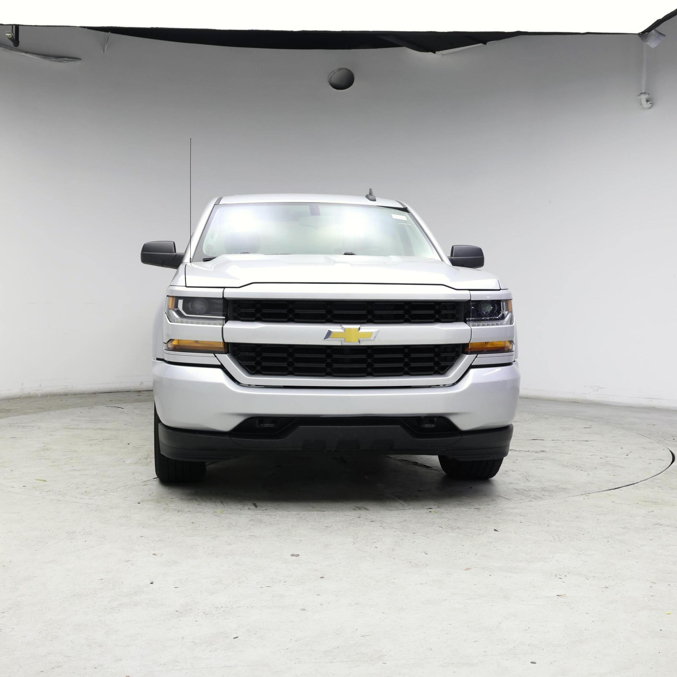 Thumbnail: 2017 Chevrolet Silverado 1500 - 5