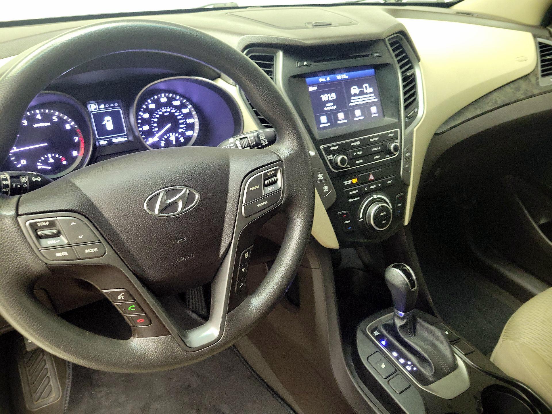 Thumbnail: 2018 Hyundai Santa Fe - 9