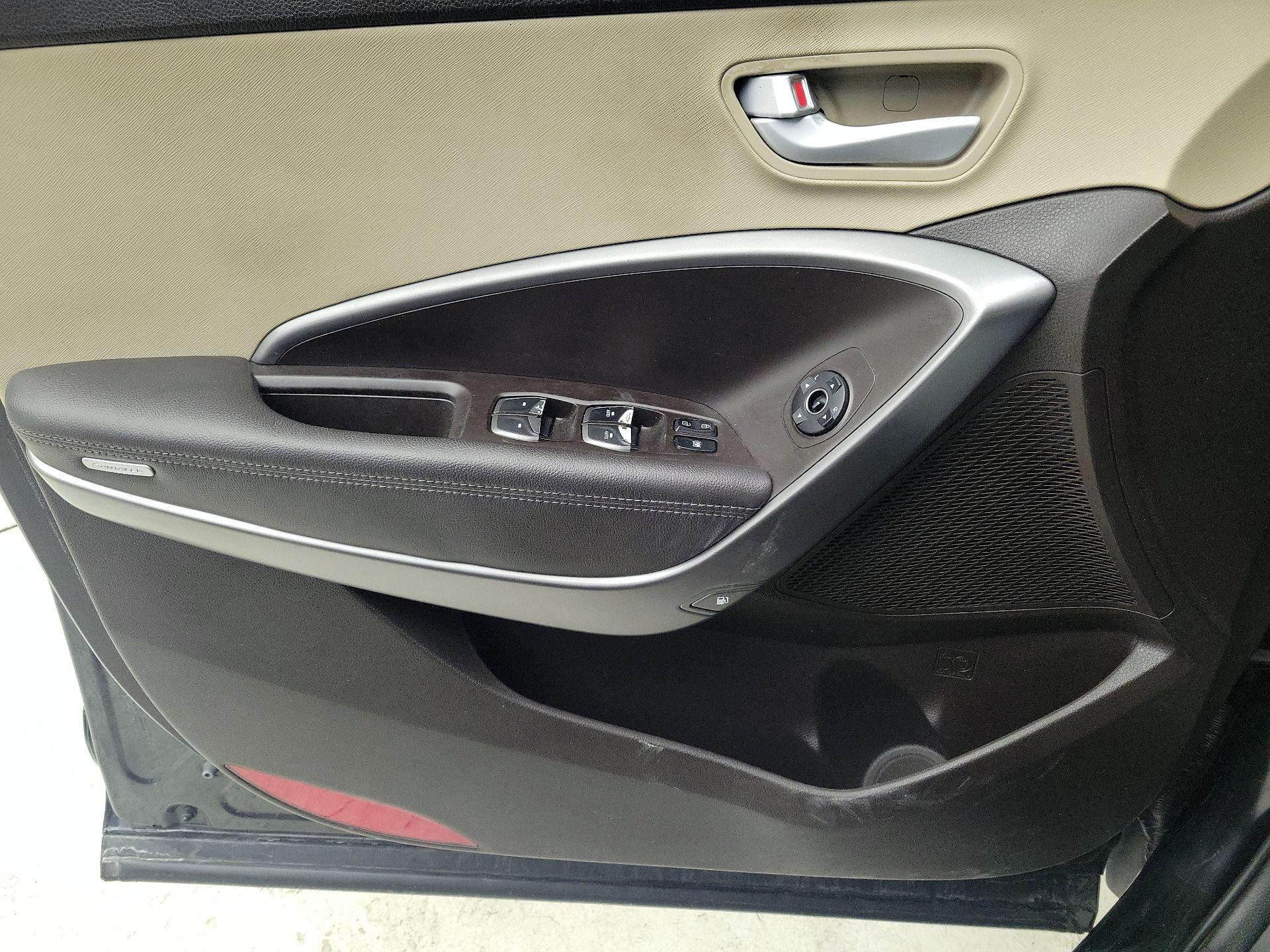 Thumbnail: 2018 Hyundai Santa Fe - 12