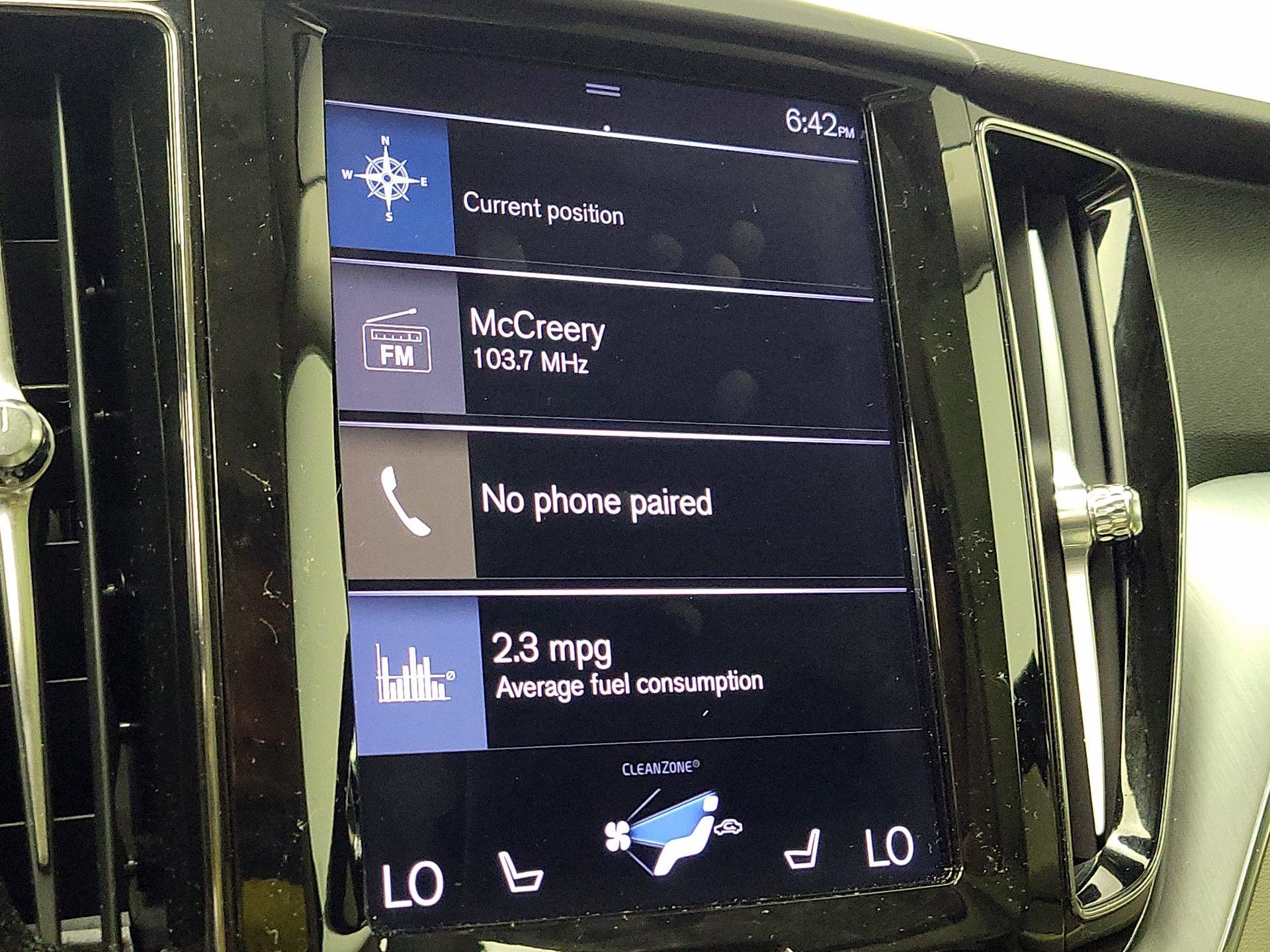 Thumbnail: 2018 Volvo XC60 - 15