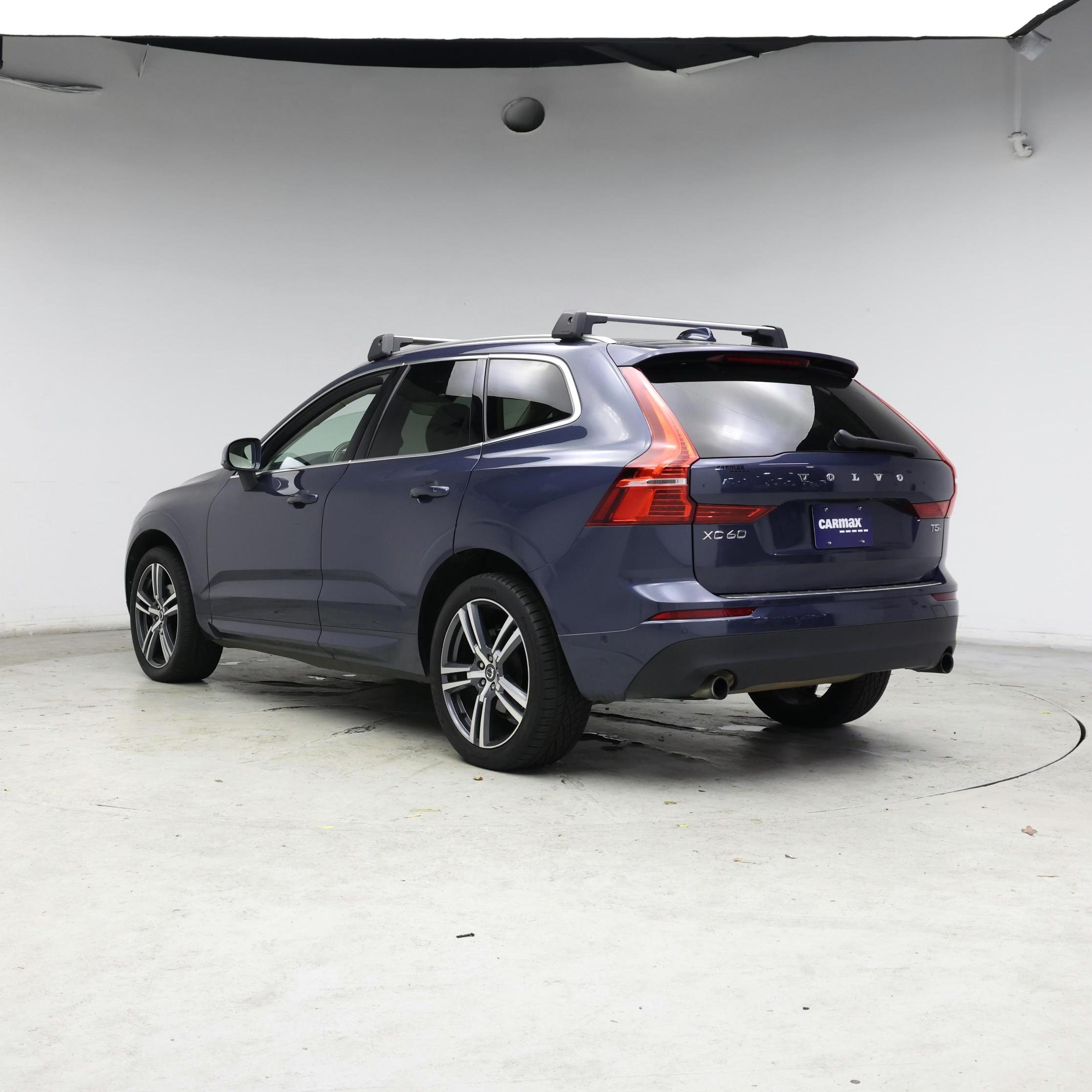 Thumbnail: 2018 Volvo XC60 - 2