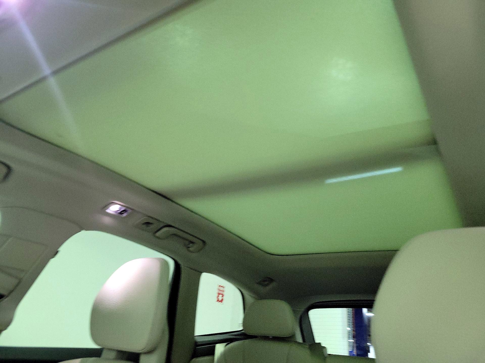 Thumbnail: 2018 Volvo XC60 - 19