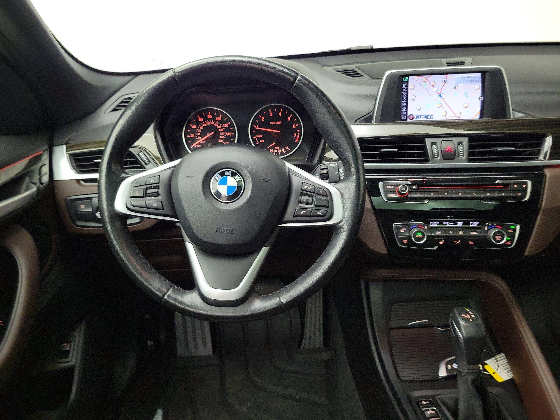 Thumbnail: 2017 BMW X1 - 10