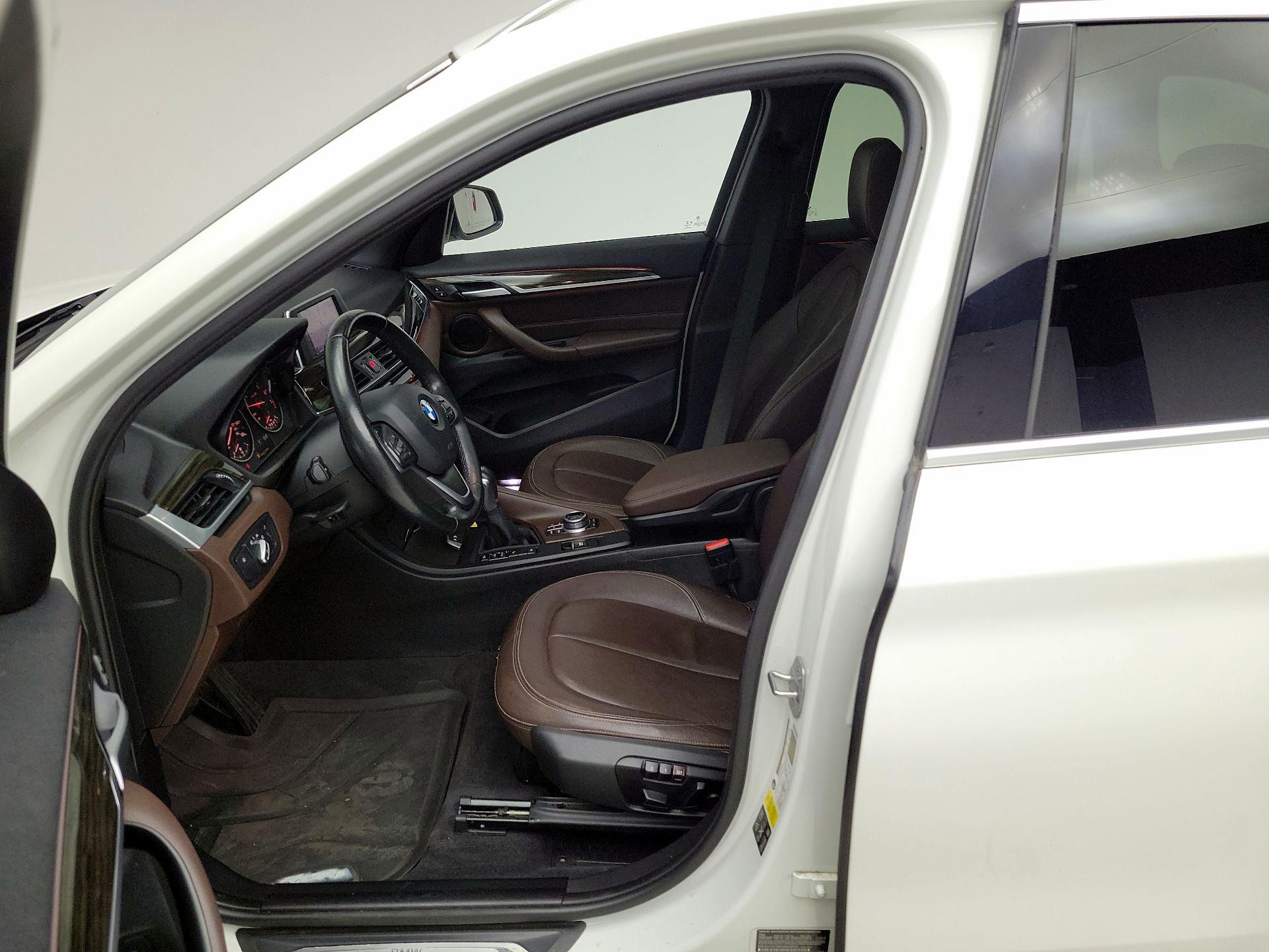 Thumbnail: 2017 BMW X1 - 11