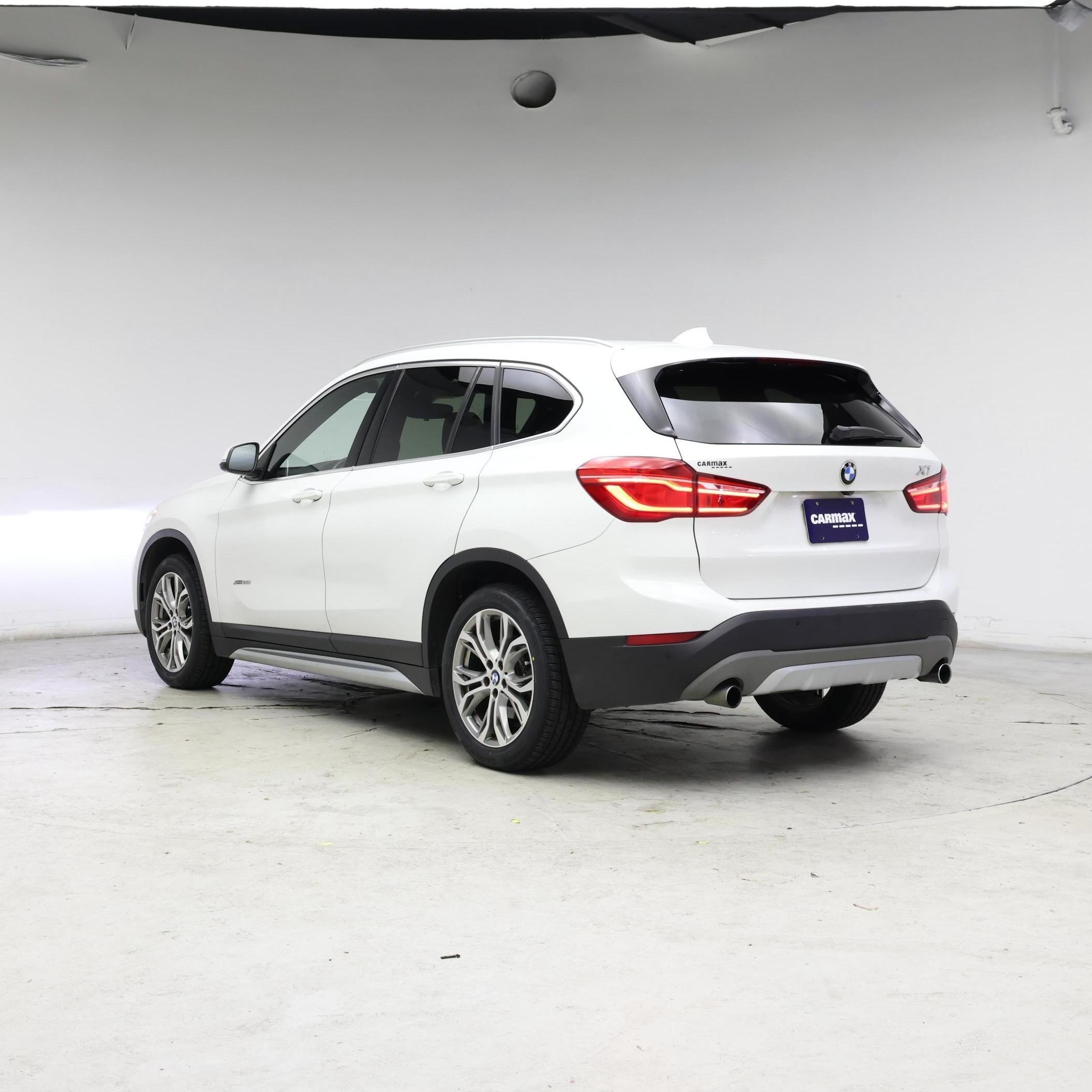 Thumbnail: 2017 BMW X1 - 2