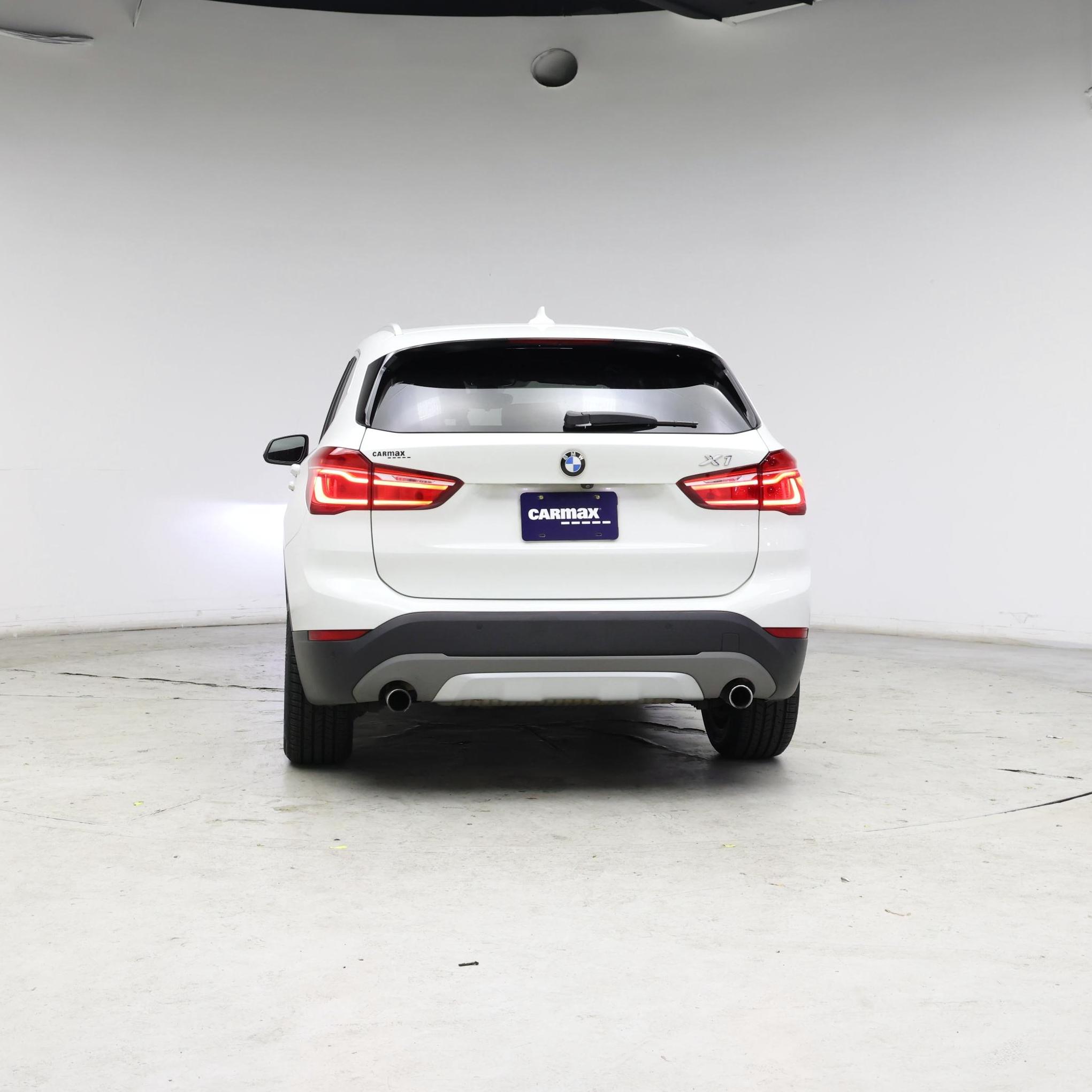 Thumbnail: 2017 BMW X1 - 6