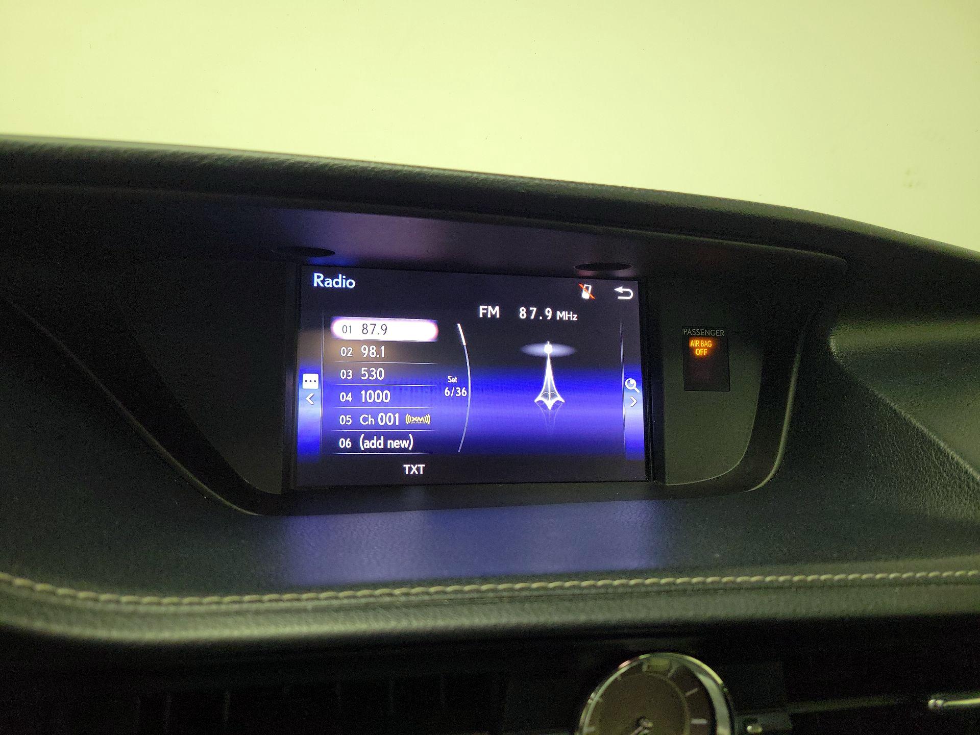 Thumbnail: 2016 Lexus ES - 15