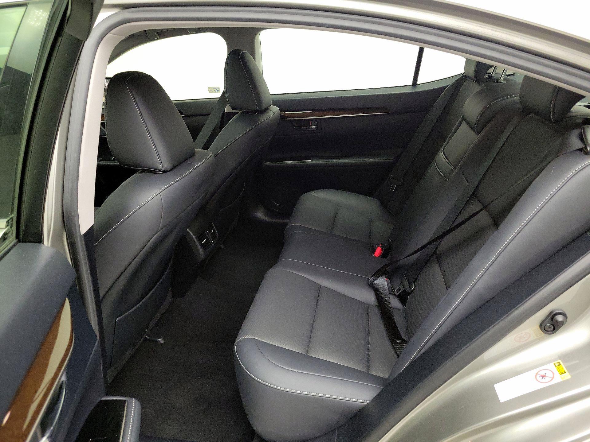 Thumbnail: 2016 Lexus ES - 20