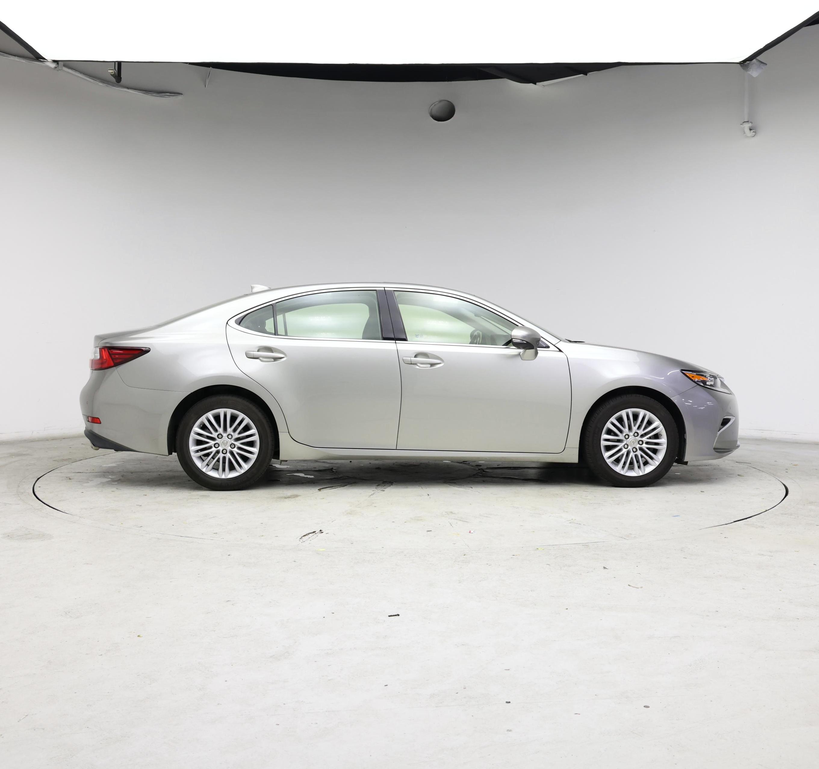 Thumbnail: 2016 Lexus ES - 7